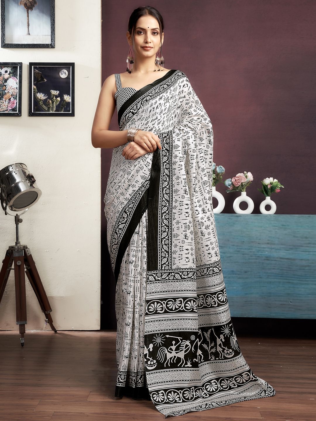 

KALINI Batik Printed Saree With Blouse Piece, White