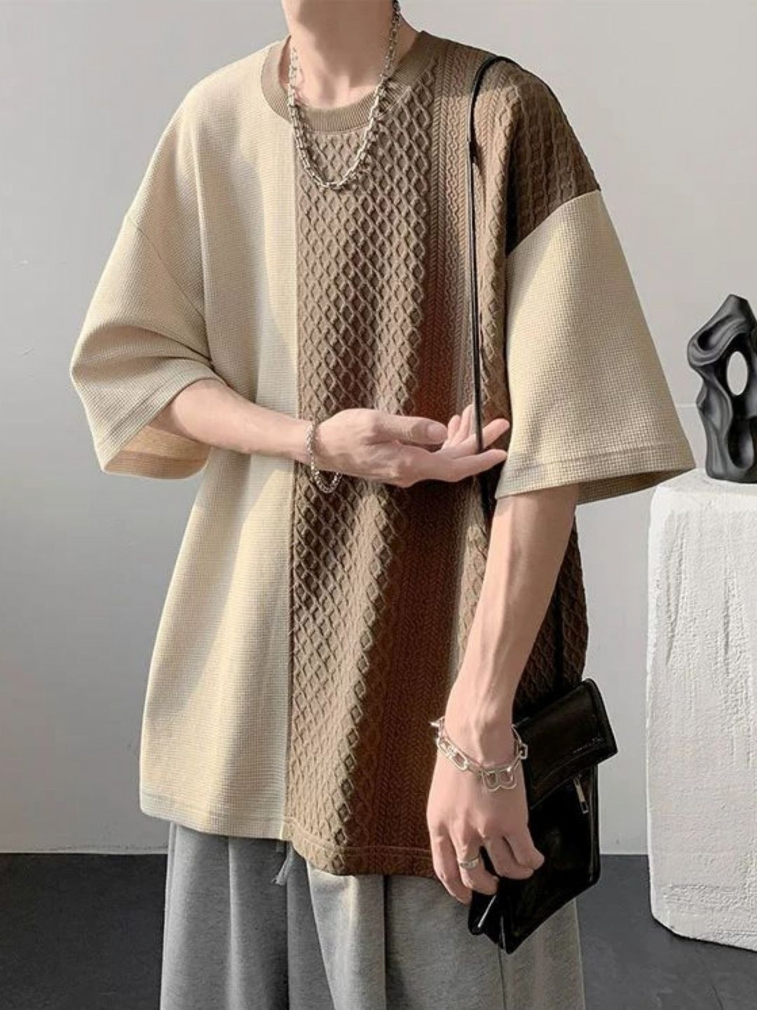 

HERE&NOW Men Self Design Round Neck Oversized T-shirt, Brown