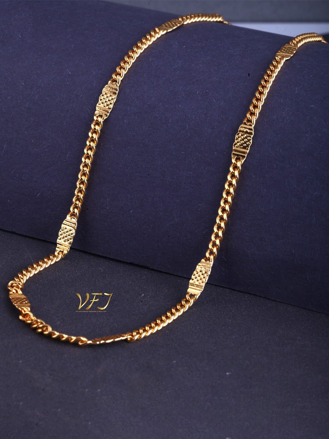 

Vighnaharta Men Brass Gold-Plated Chain