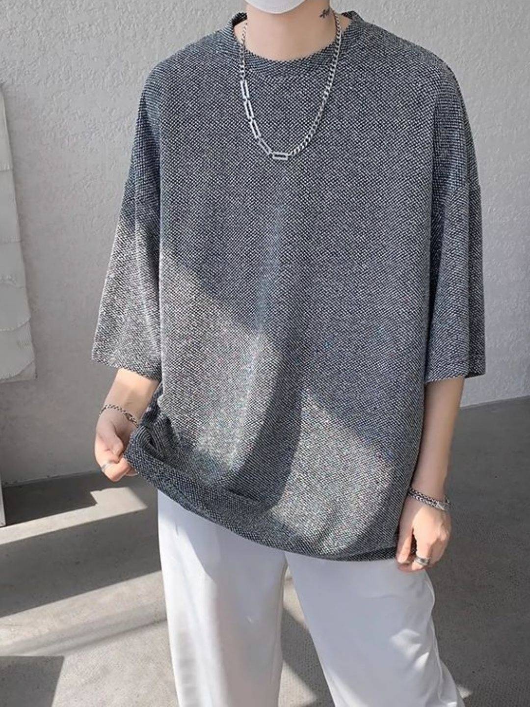 

HERE&NOW Men Self Design Round Neck Oversized T-shirt, Grey