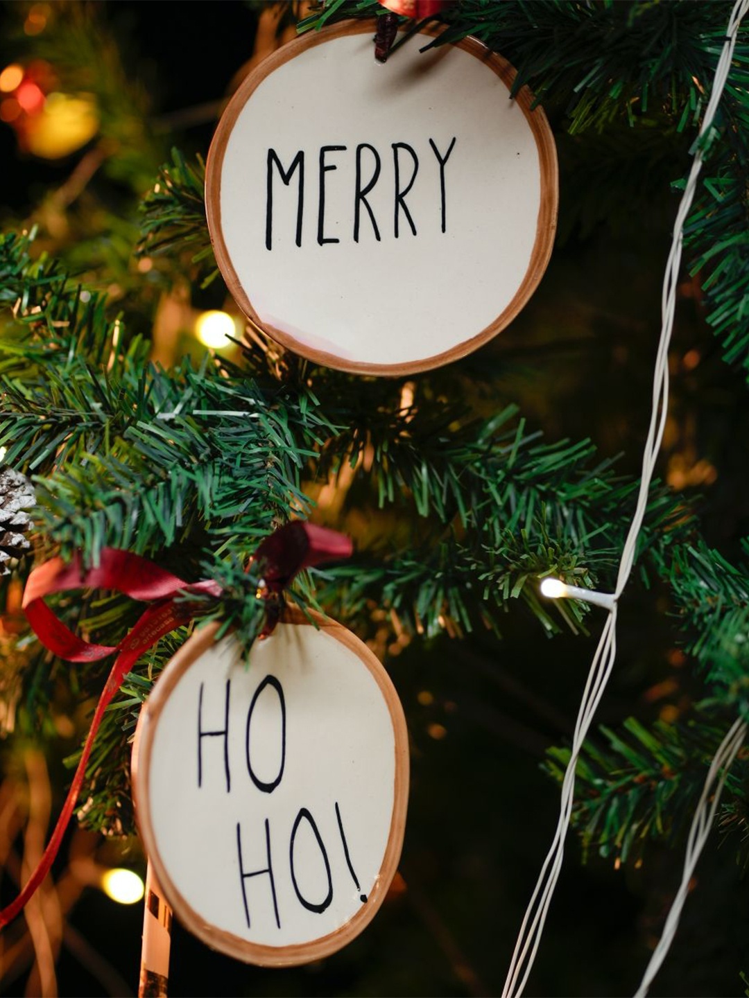 

ArteCasa White & Brown HO HO & Merry Christmas Festive Ornaments