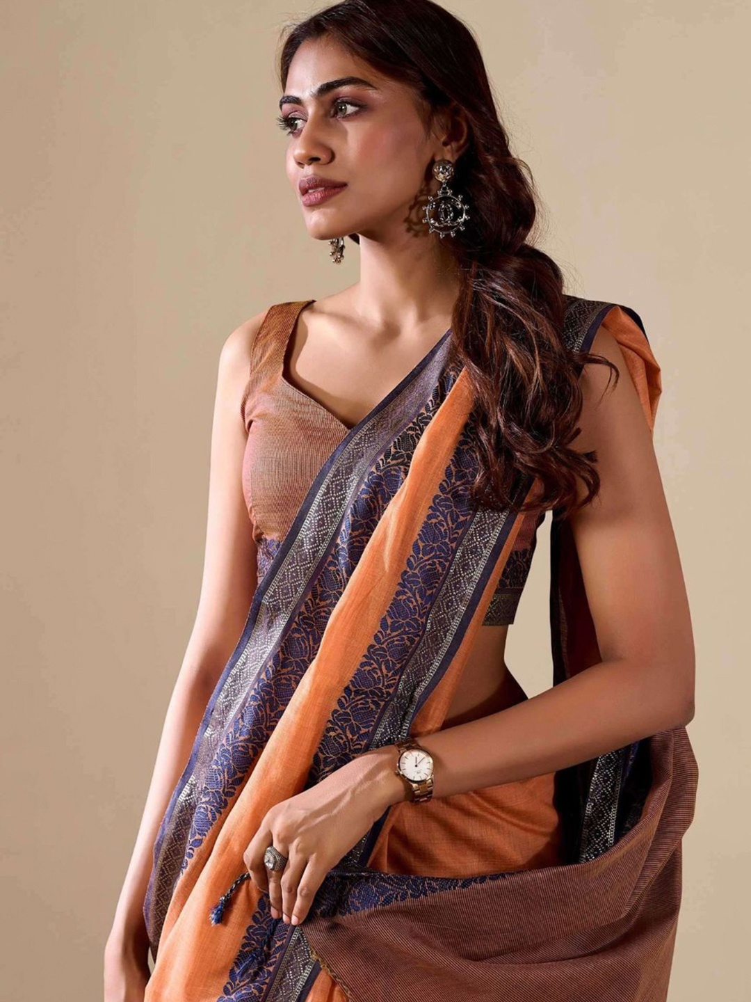

KALINI Woven Design Solid Saree, Orange