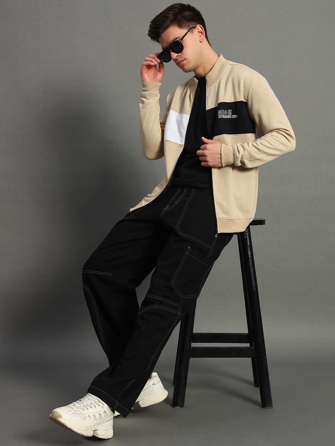 

GET GOLF Men Colourblocked Sweatshirt, Beige