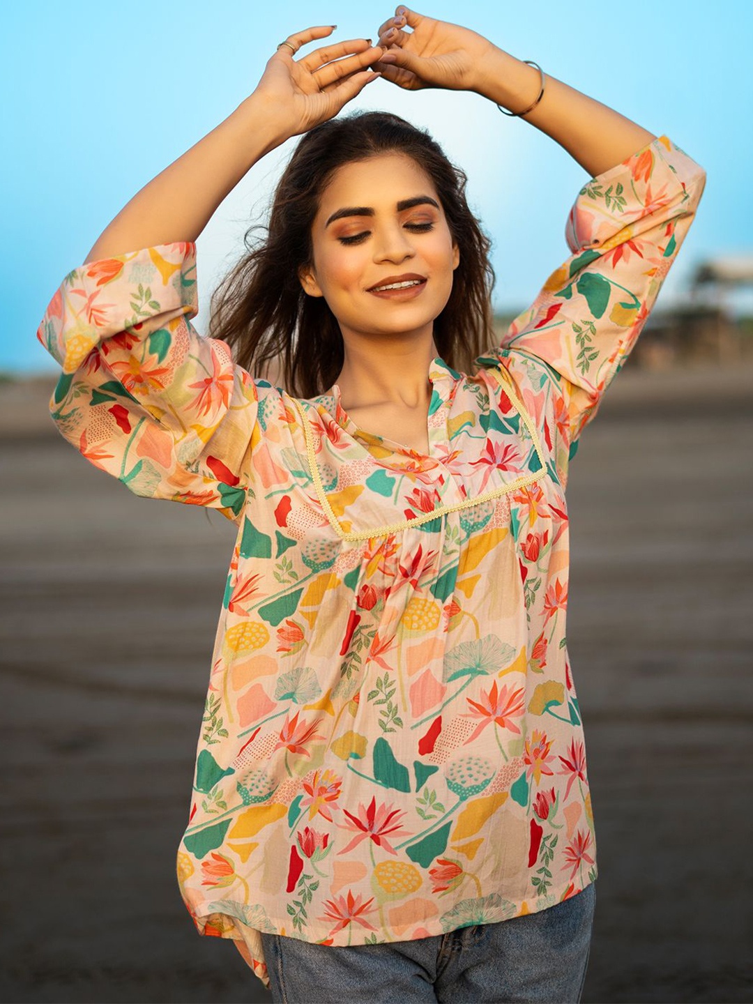 

EARTH O FAB Women Printed Mandarin Collar Top, Peach
