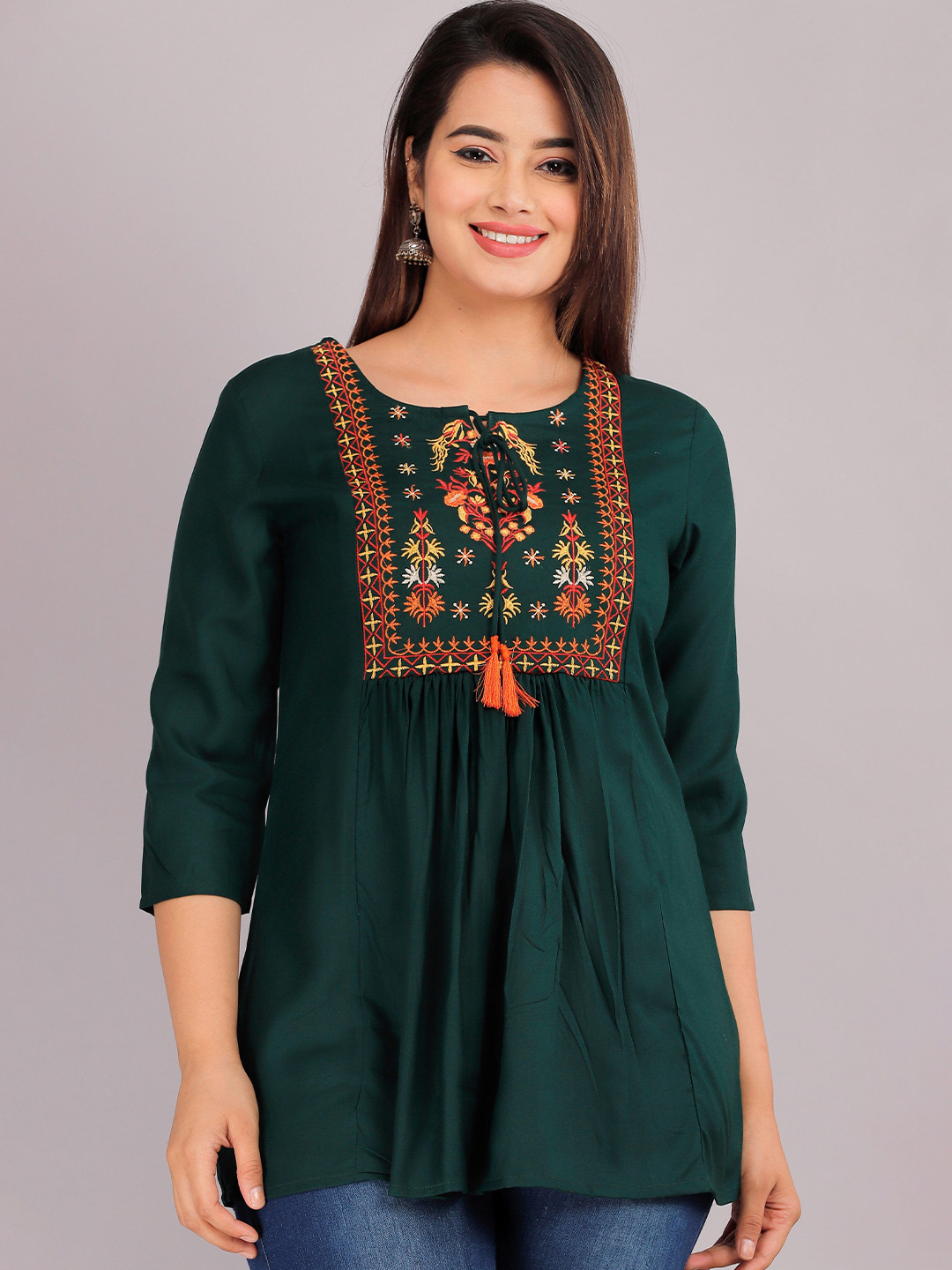 

Badthunia Fab Women Embroidered Keyhole Neck Top, Green