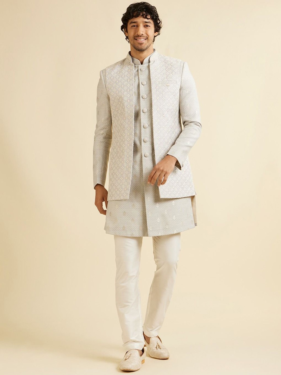

Manyavar Men Floral Thread Work Embroidered Indo Western Sherwani Set, Grey