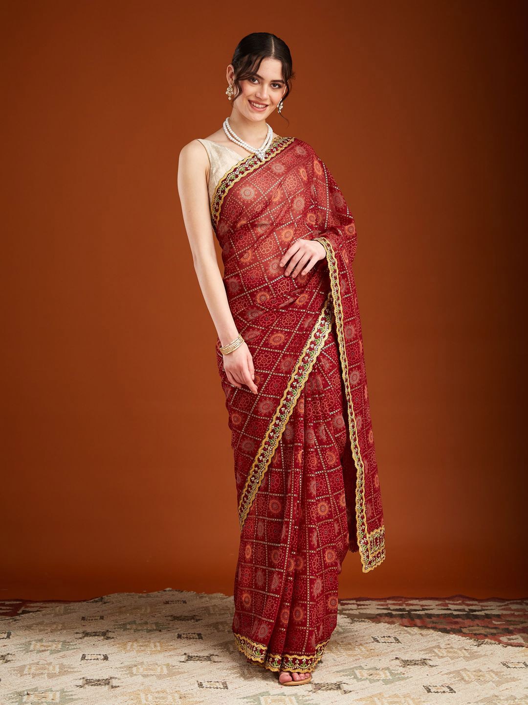 

MAHALASA Bandhani Printed Embroidered Pure Georgette Bandhani Saree, Maroon