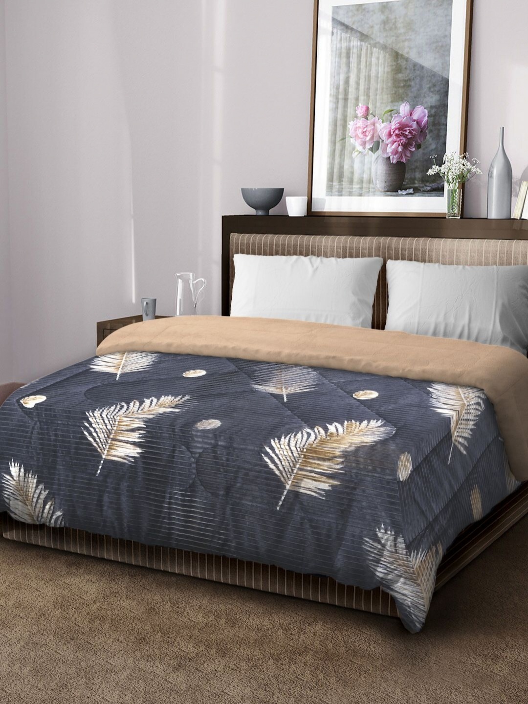 

KLOTTHE Grey Printed Microfiber Filling Woollen 1000 GSM Heavy Winter Double Bed Quilt