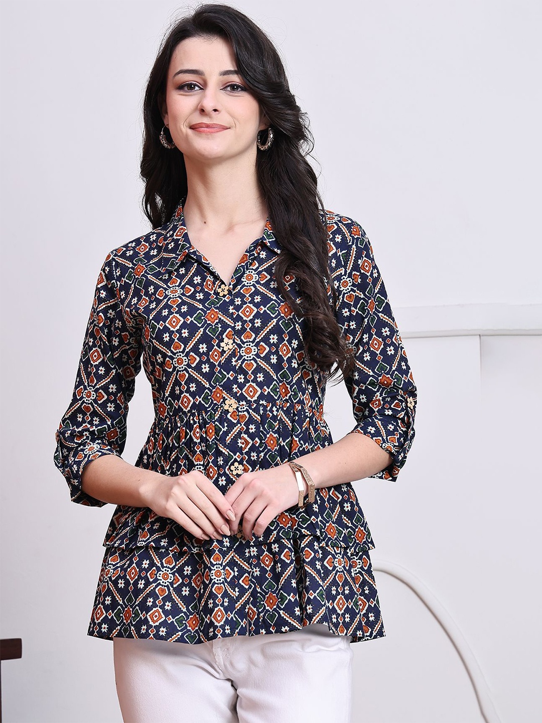 

Rajnandini Women Printed Ethnic Cotton Top, Navy blue