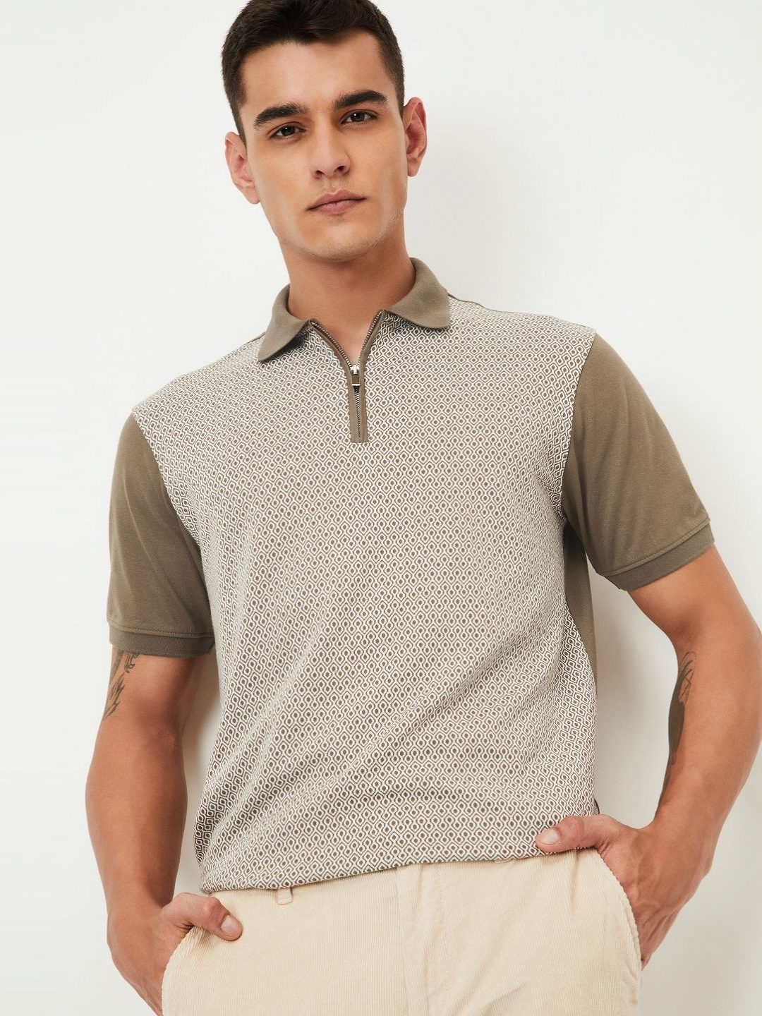 

max Men Geometric Printed Polo Collar Cotton T-shirt, Brown