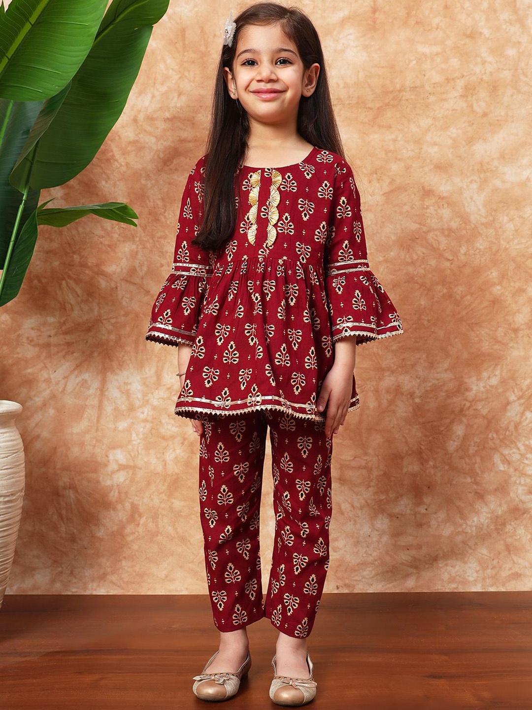 

Readiprint Girls Floral Printed Regular Pure Cotton Kurta With Trouser, Maroon