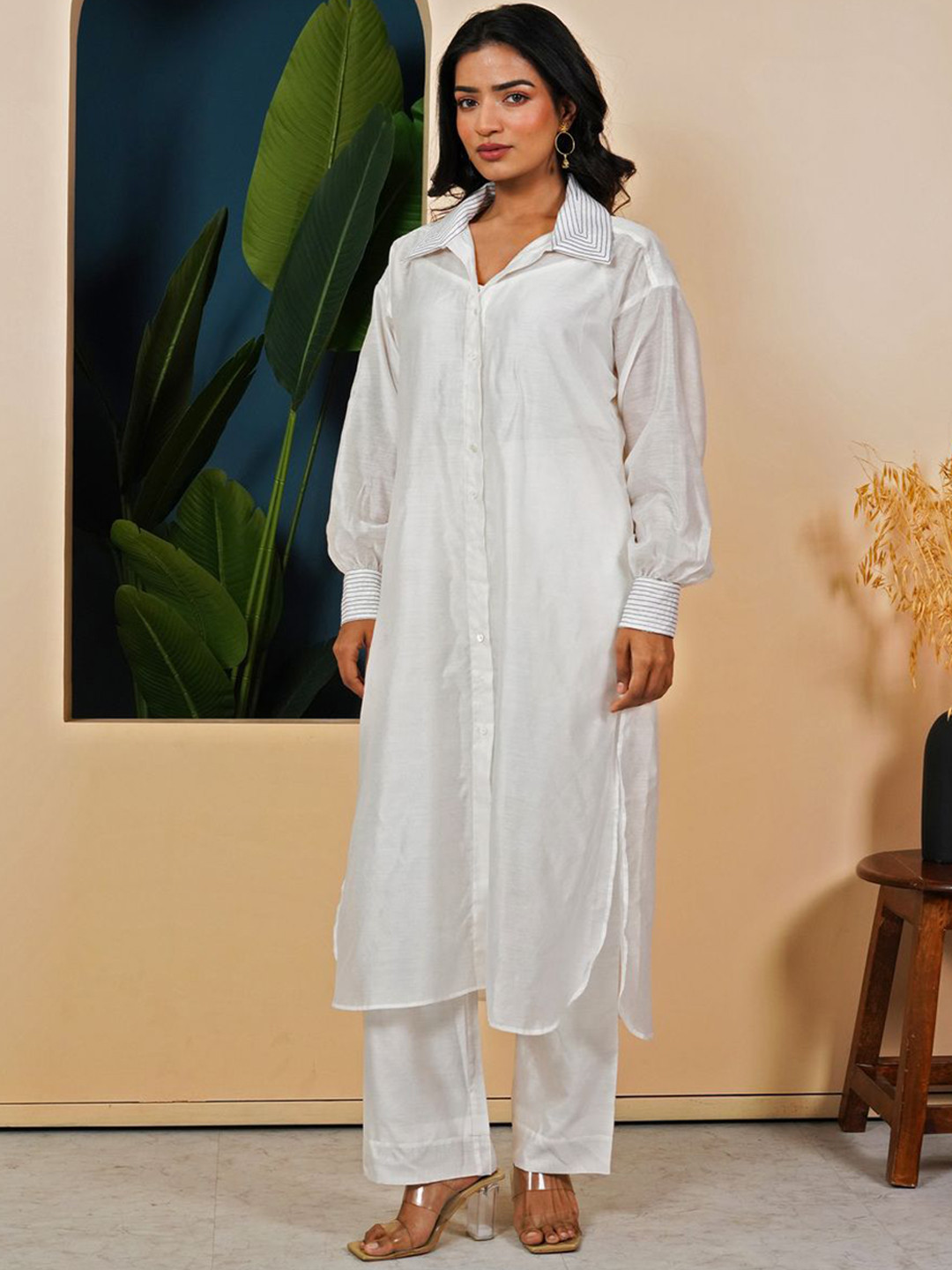 

IMRIE India Shirt Collar Straight Kurta with Trousers & Dupatta, White
