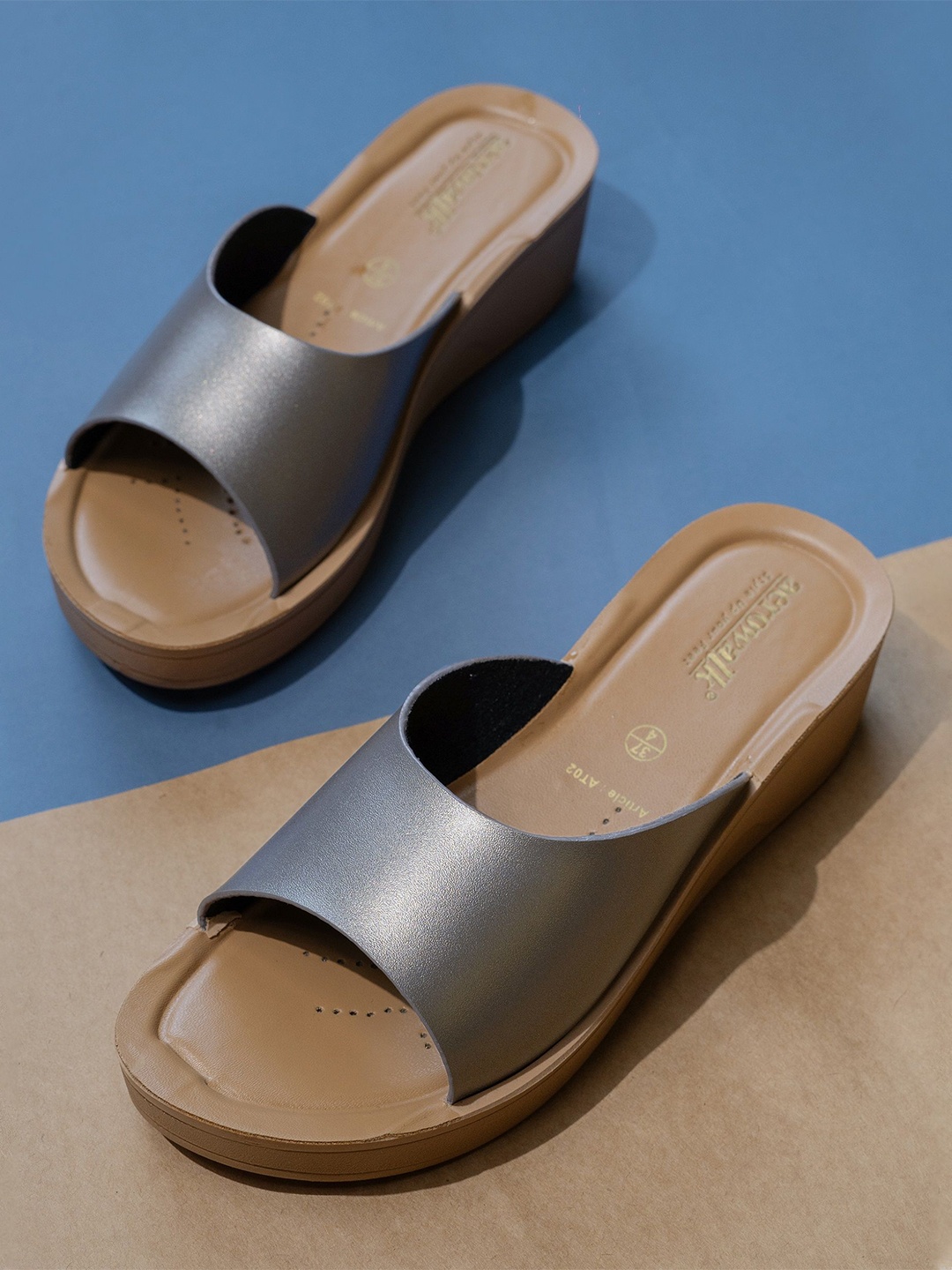 

Aerowalk Women Wedge Sandals Heel, Steel