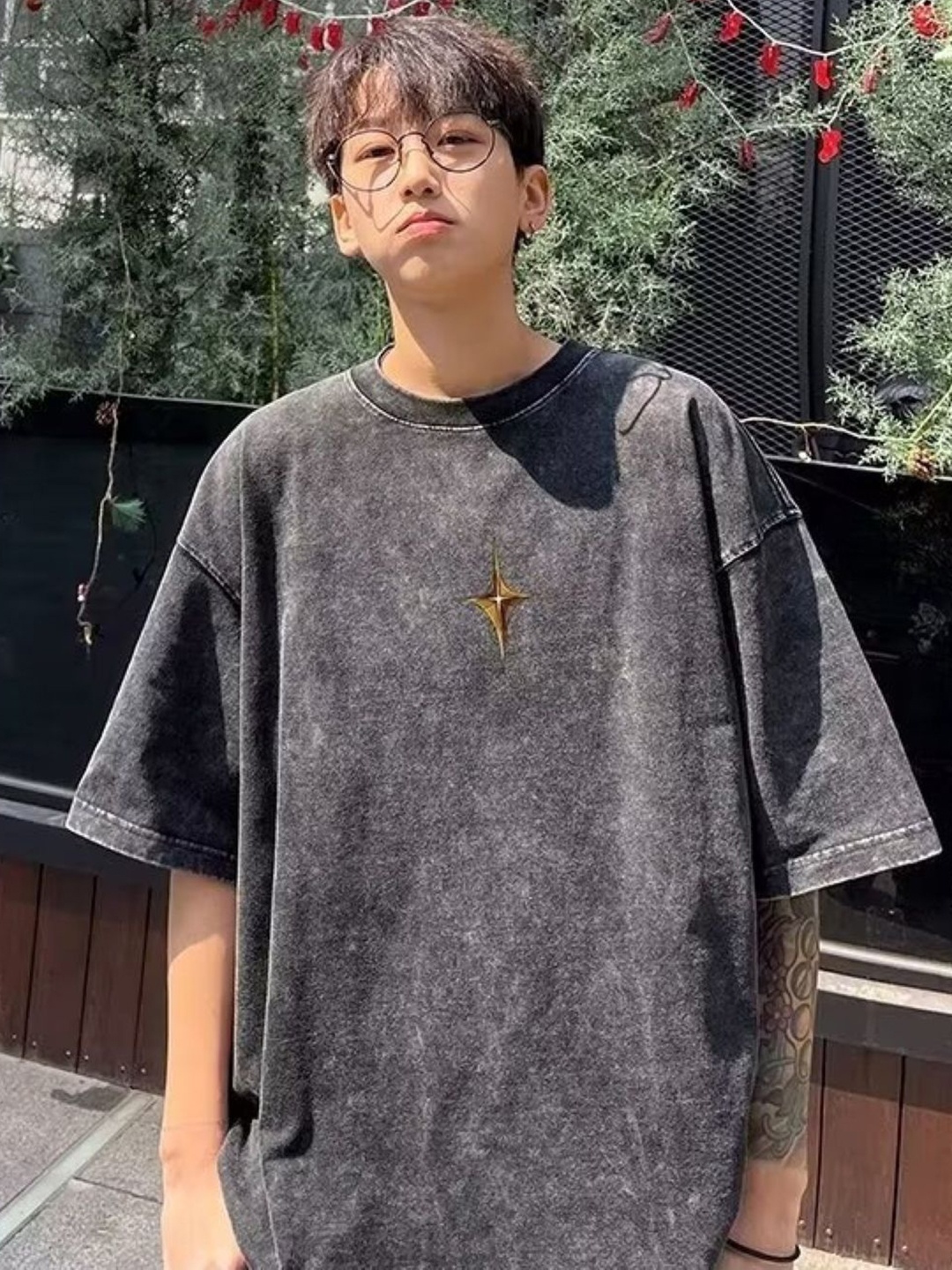 

HERE&NOW Men Dyed Round Neck Cotton Oversized T-shirt, Grey