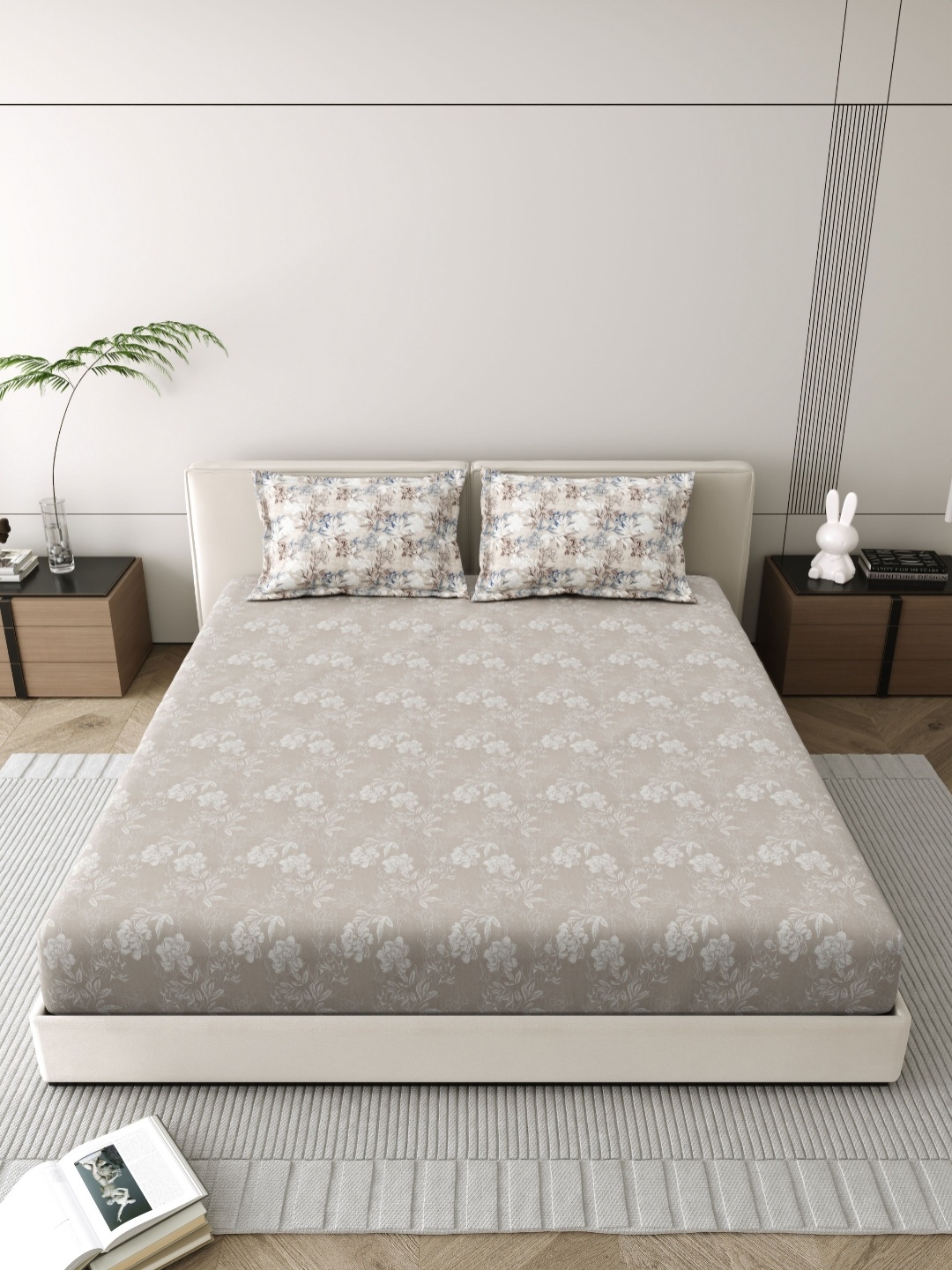 

MAFATLAL Grey & White Floral 186 TC Pure Cotton King Bedsheet Set 2.74 m x 2.74 m