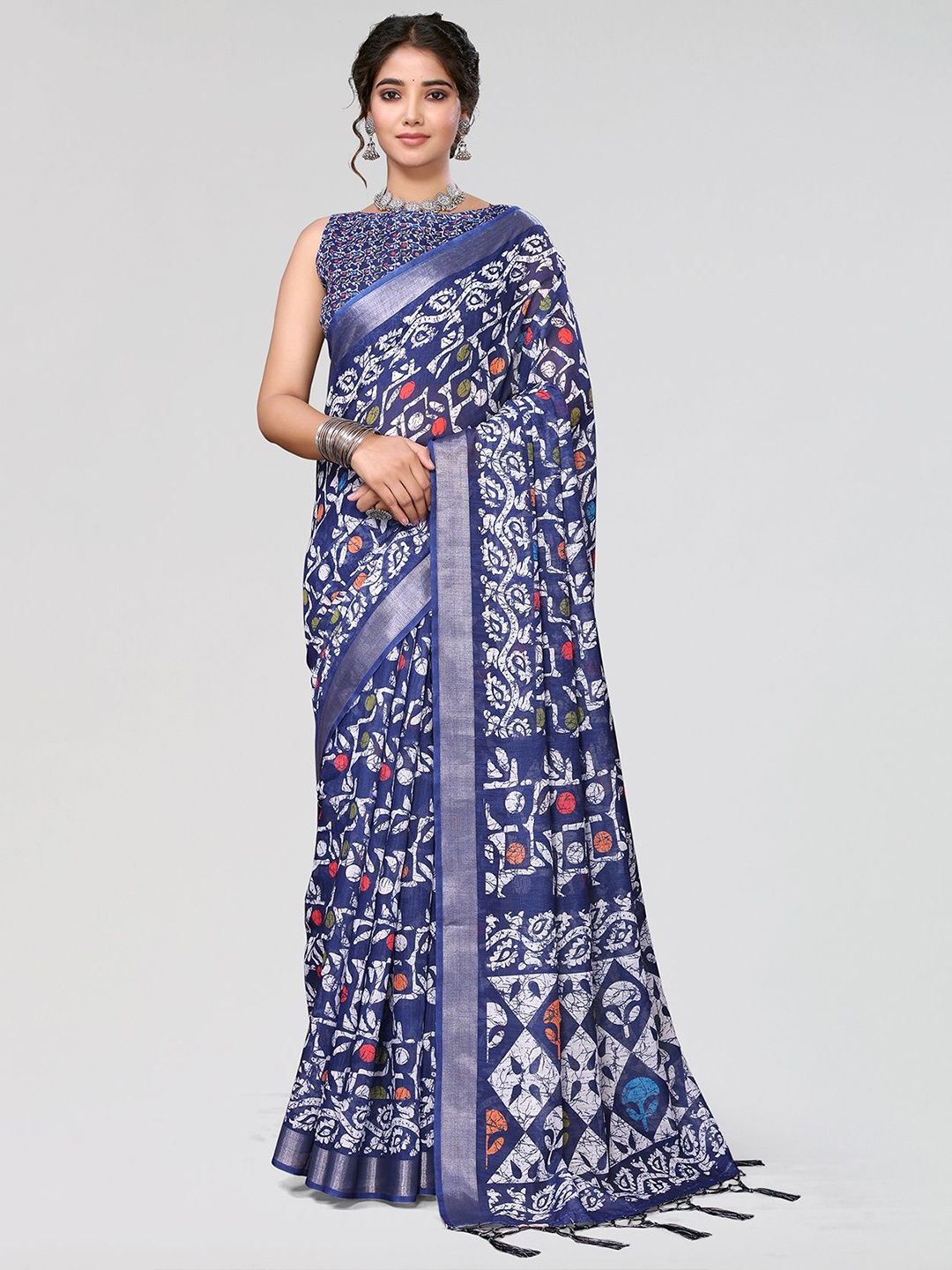 

KALINI Batik Printed Saree With Blouse Piece, Blue