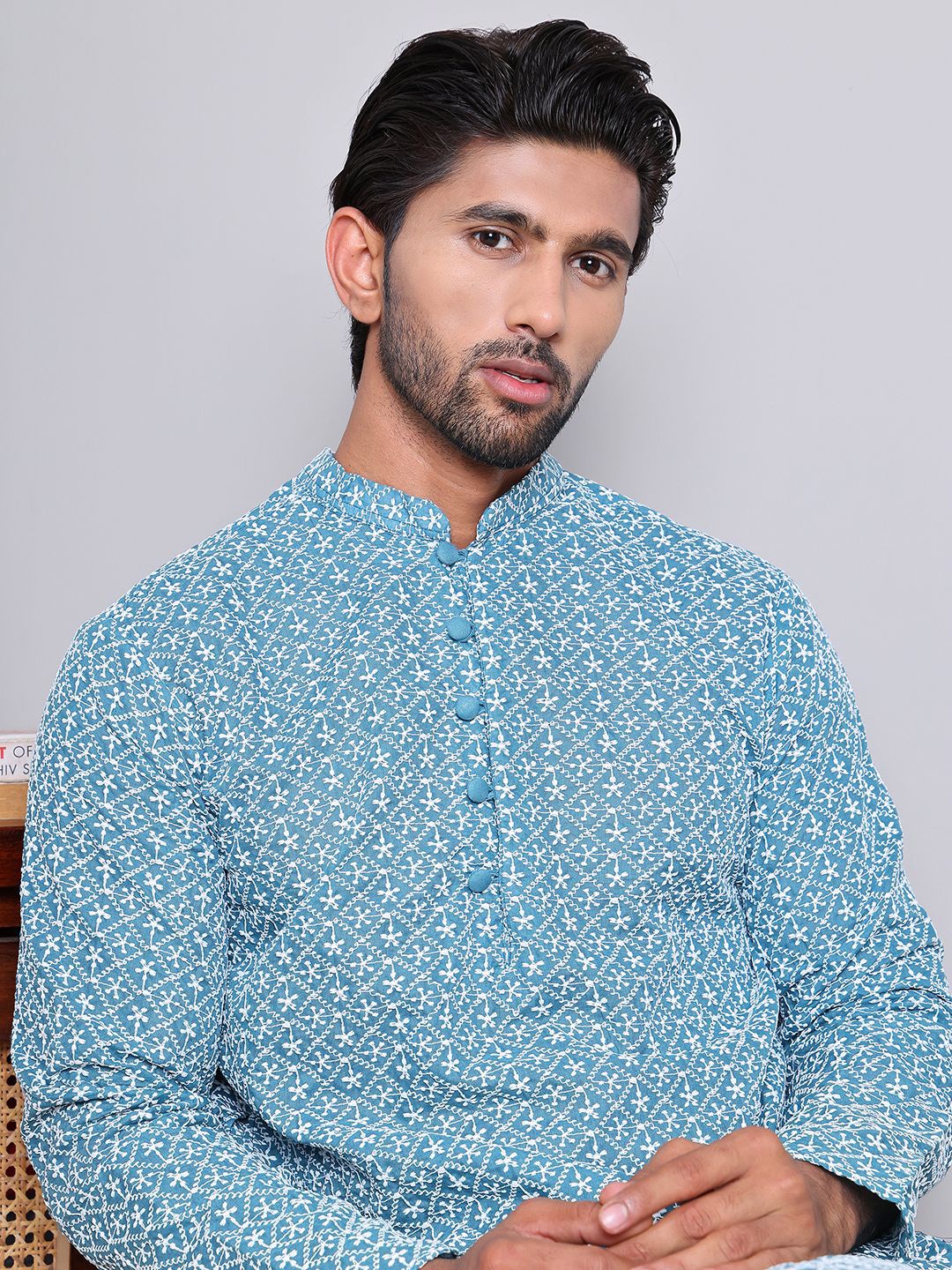 

Jompers Floral Embroidered Chikankari Pure Cotton Straight Kurta with Pyjamas, Teal