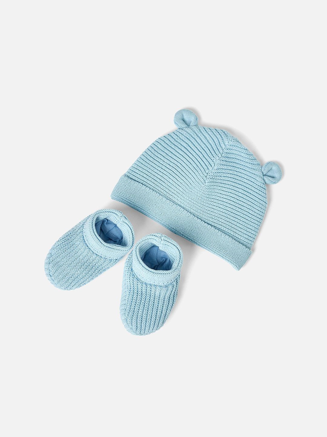 

Juniors by Babyshop Boys Textured Beanie Cap and Booties Set, Blue