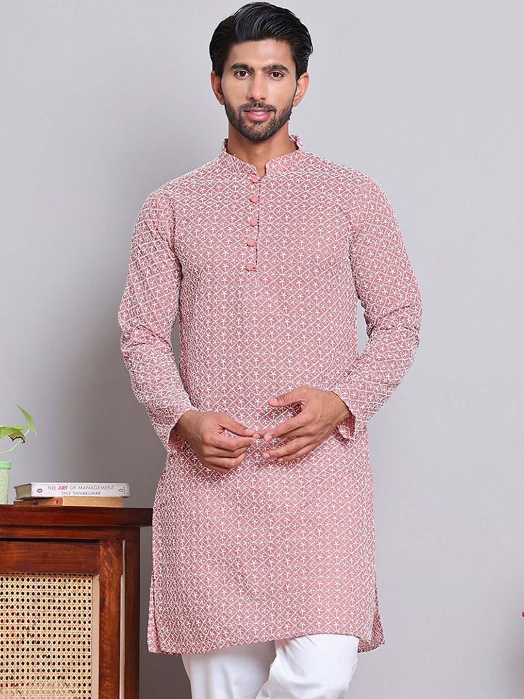 

Jompers Mandarin Collar Floral Embroidered Chikankari Cotton Kurta, Coral