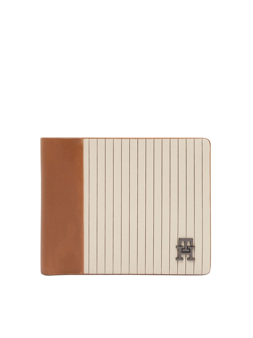 

Tommy Hilfiger Men Leather Two Fold Wallet, Off white