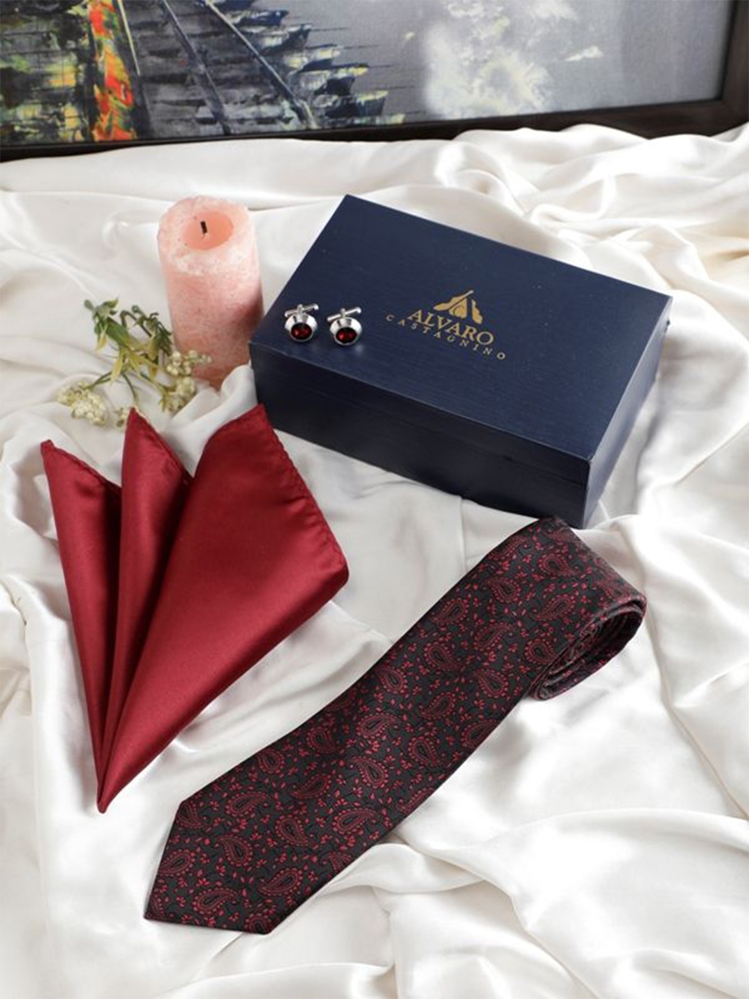 

Alvaro Castagnino Men Accessory Gift Set of Tie Cufflinks Pocket Square, Black