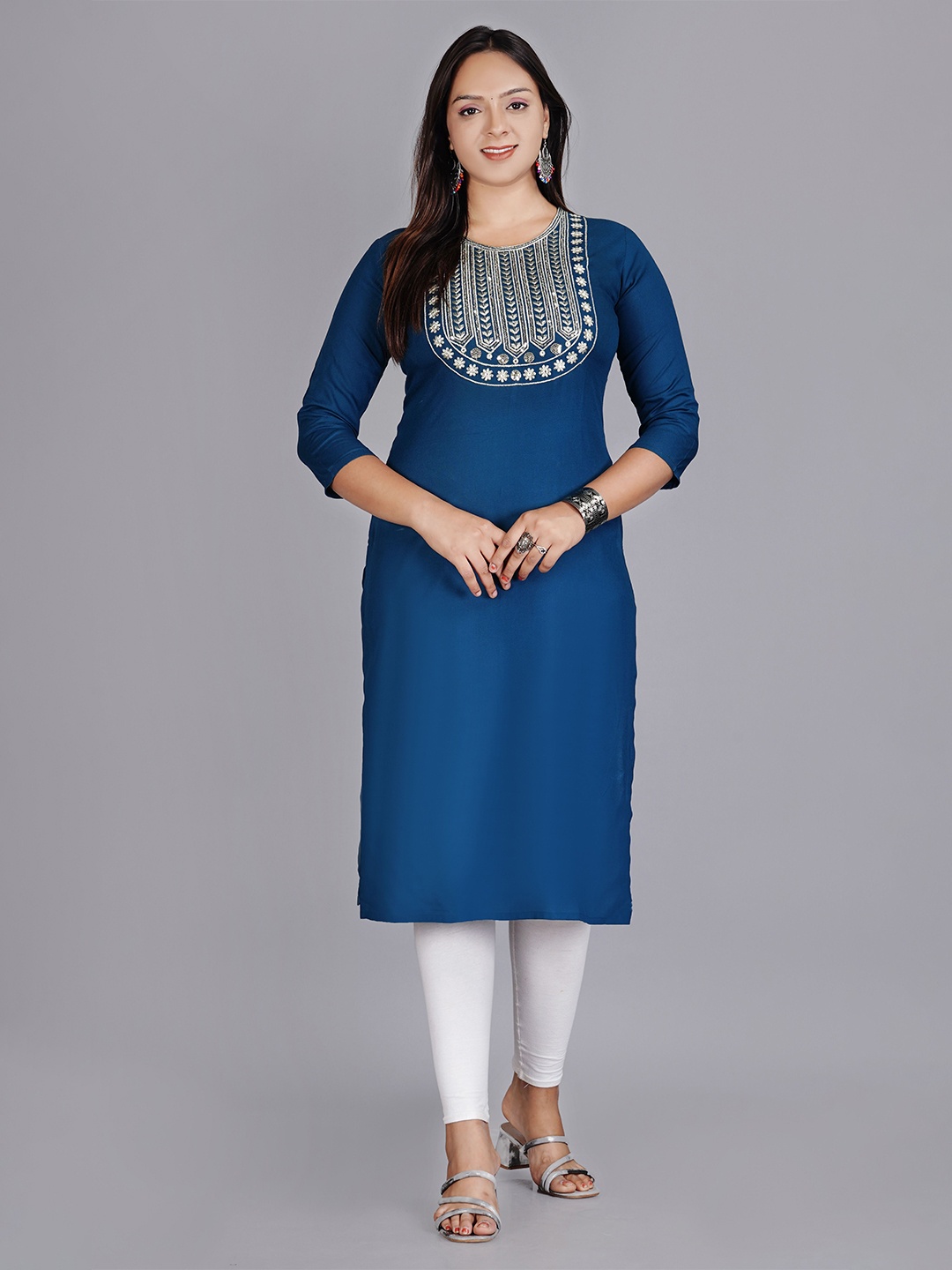 

Aarti Fashion Floral Yoke Design Thread Work Kurta, Blue