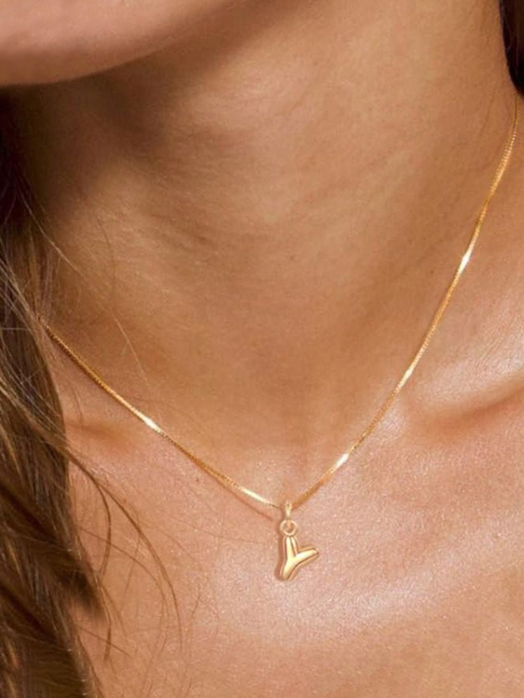 

StyleCast x Revolte Gold-Plated Pendant With Chain