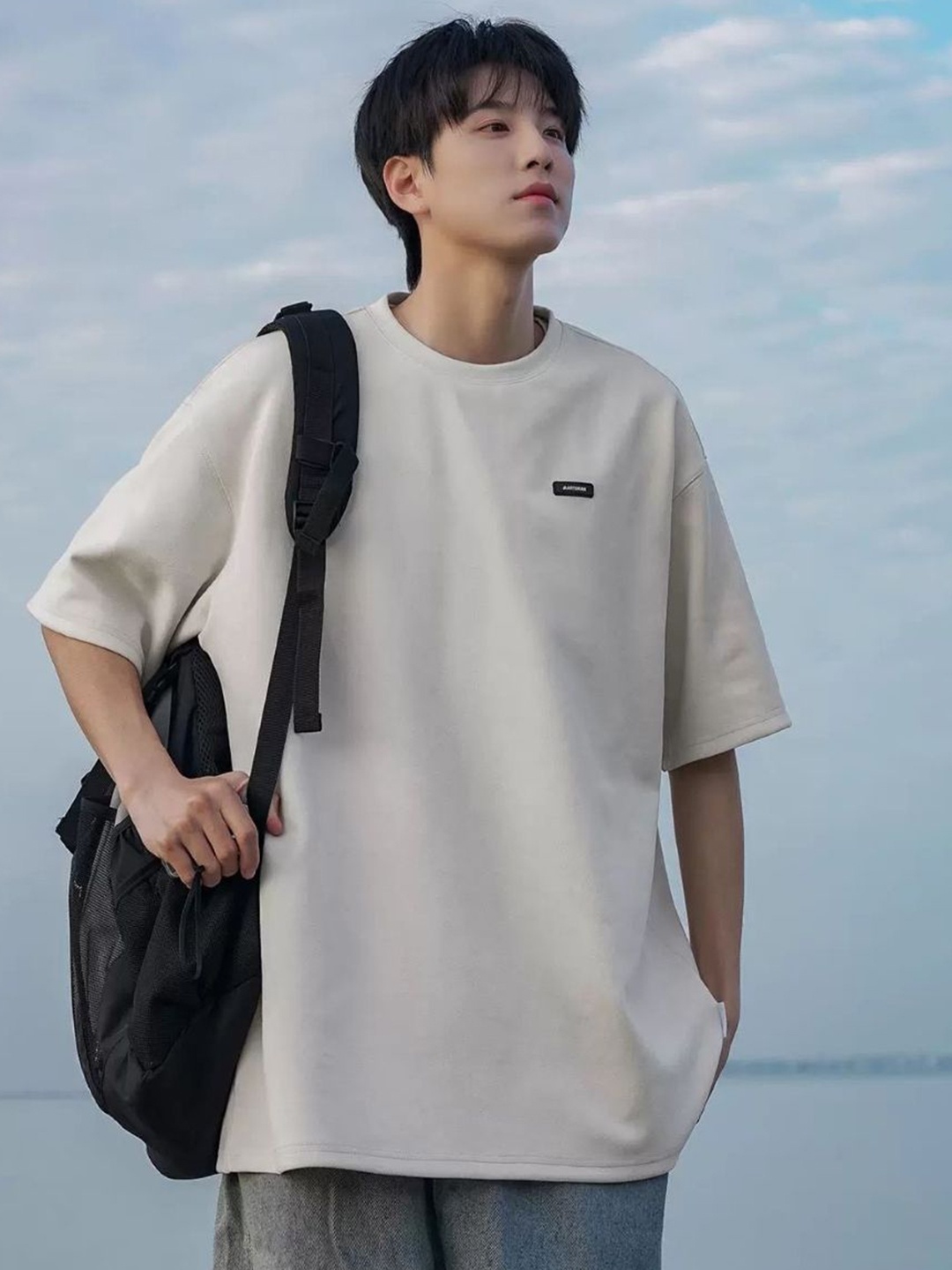 

HERE&NOW Men Solid Round Neck Oversized T-shirt, White