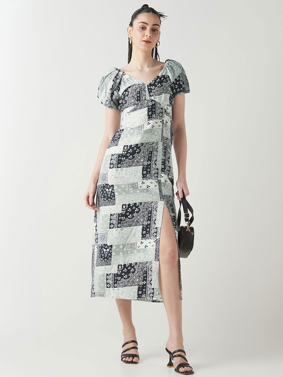 

Bewakoof Bohemian Print Puff Sleeve A-Line Dress, Black