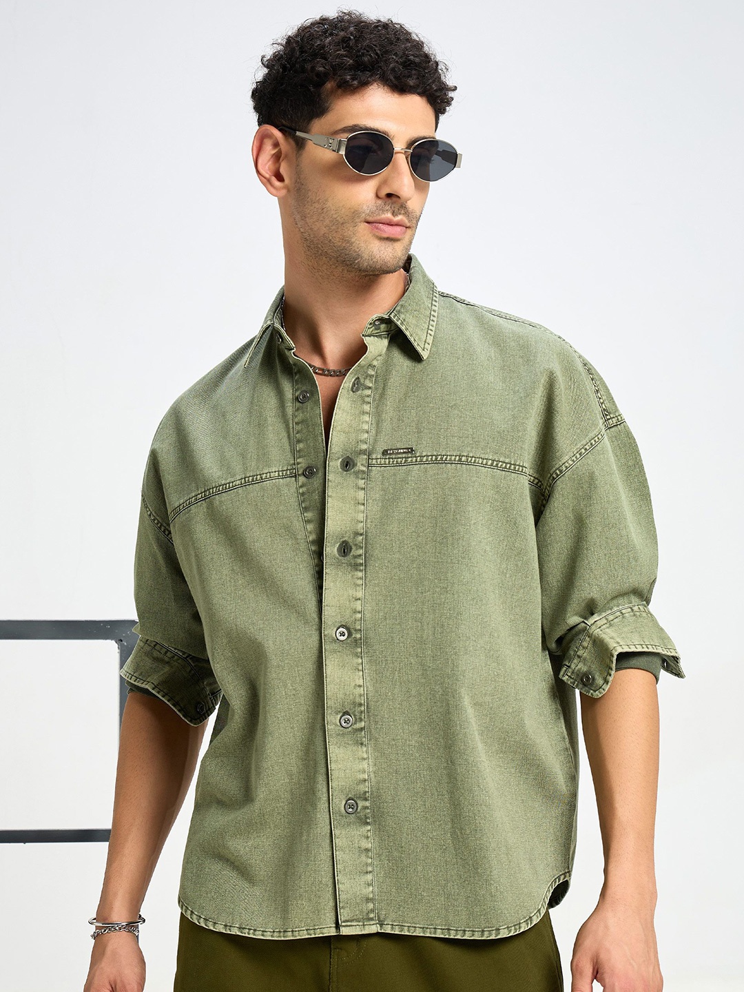 

Beyoung Men Spread Collar Solid Cotton Relaxed Fit Casual Shirt, Green