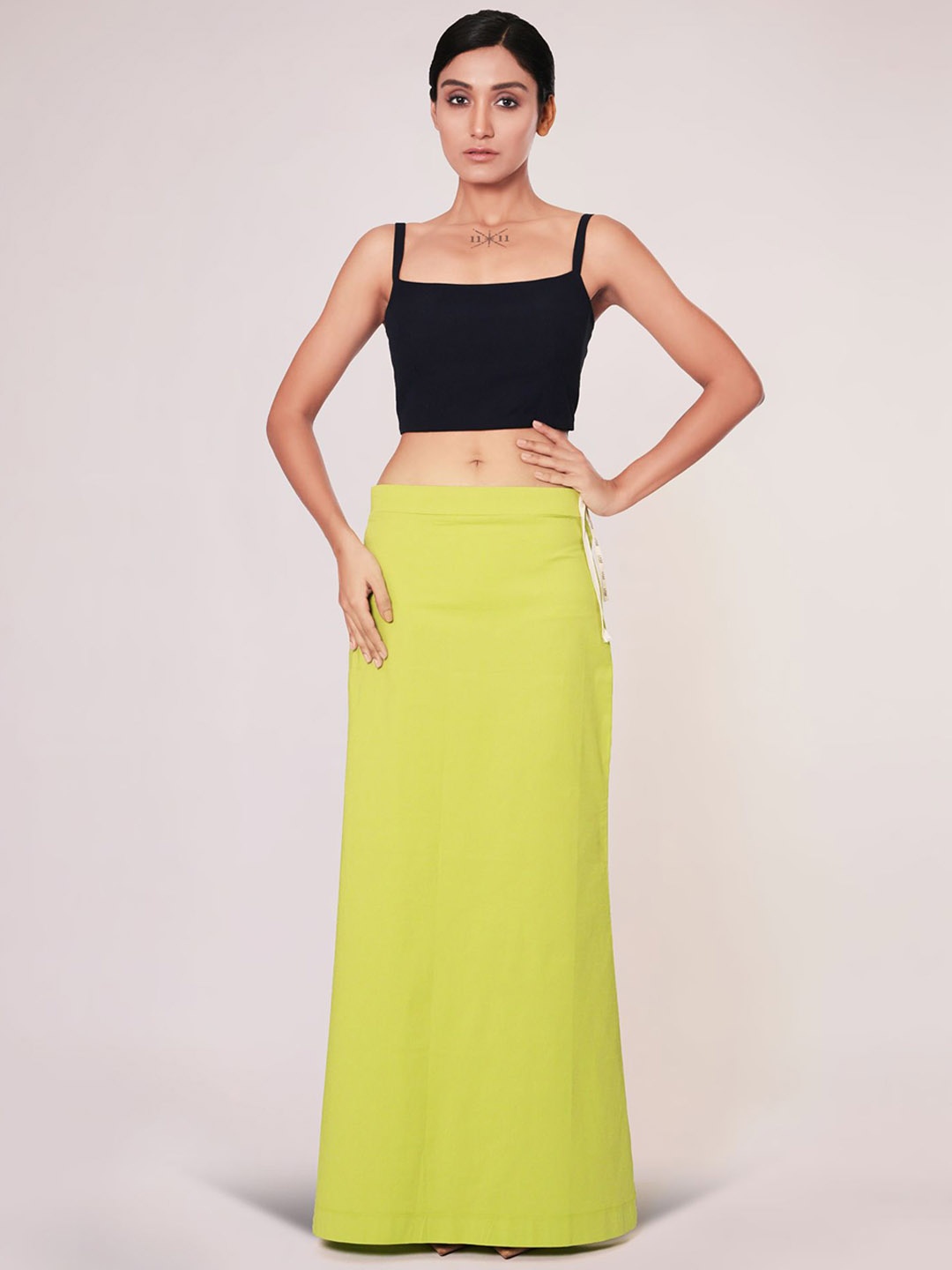 

I AM BY DOLLY JAIN D'coat Simple Petticoat Saree Shapewear, Green