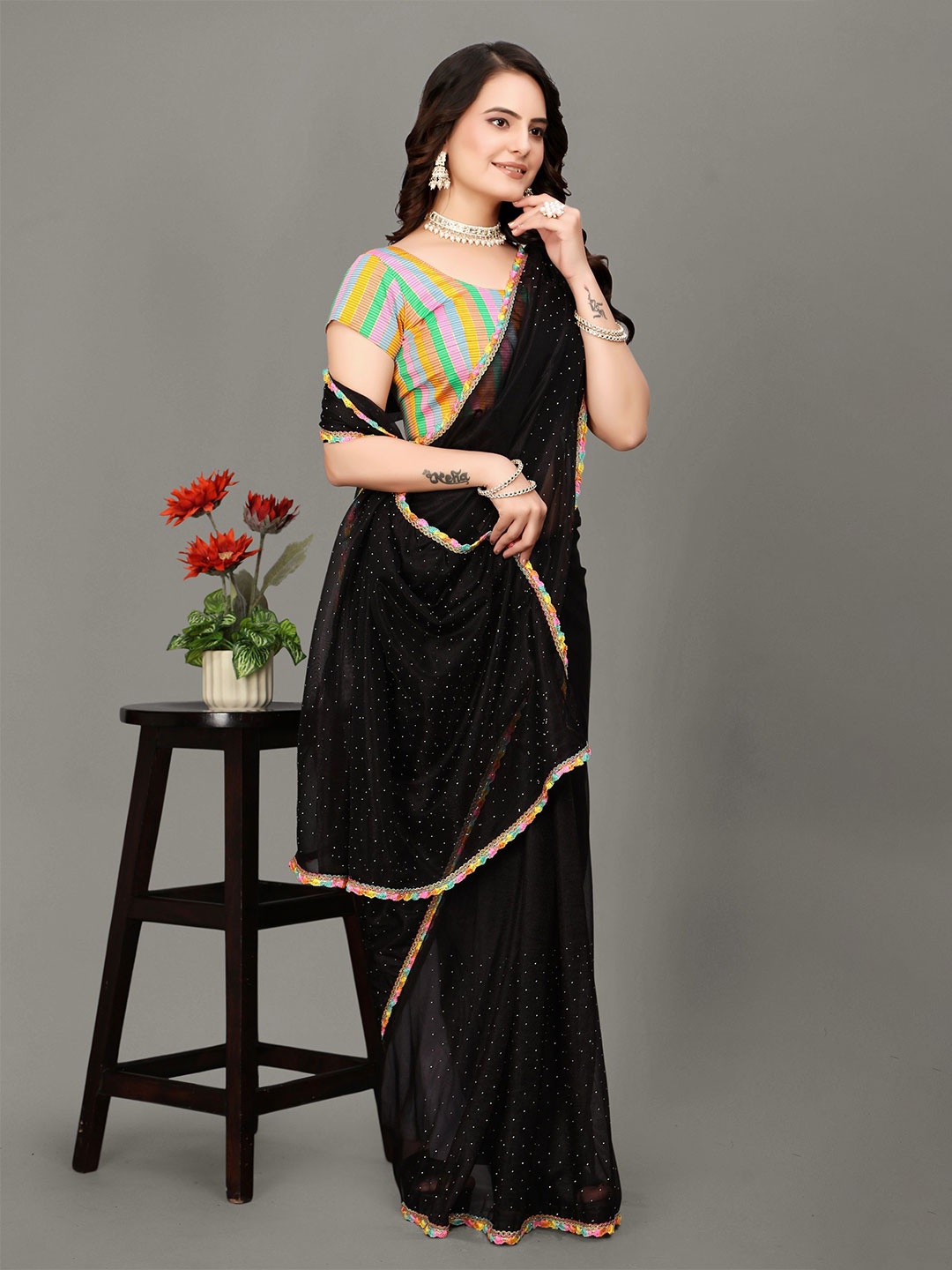 

JSItaliya Embellished Beads and Stones Net Saree, Black