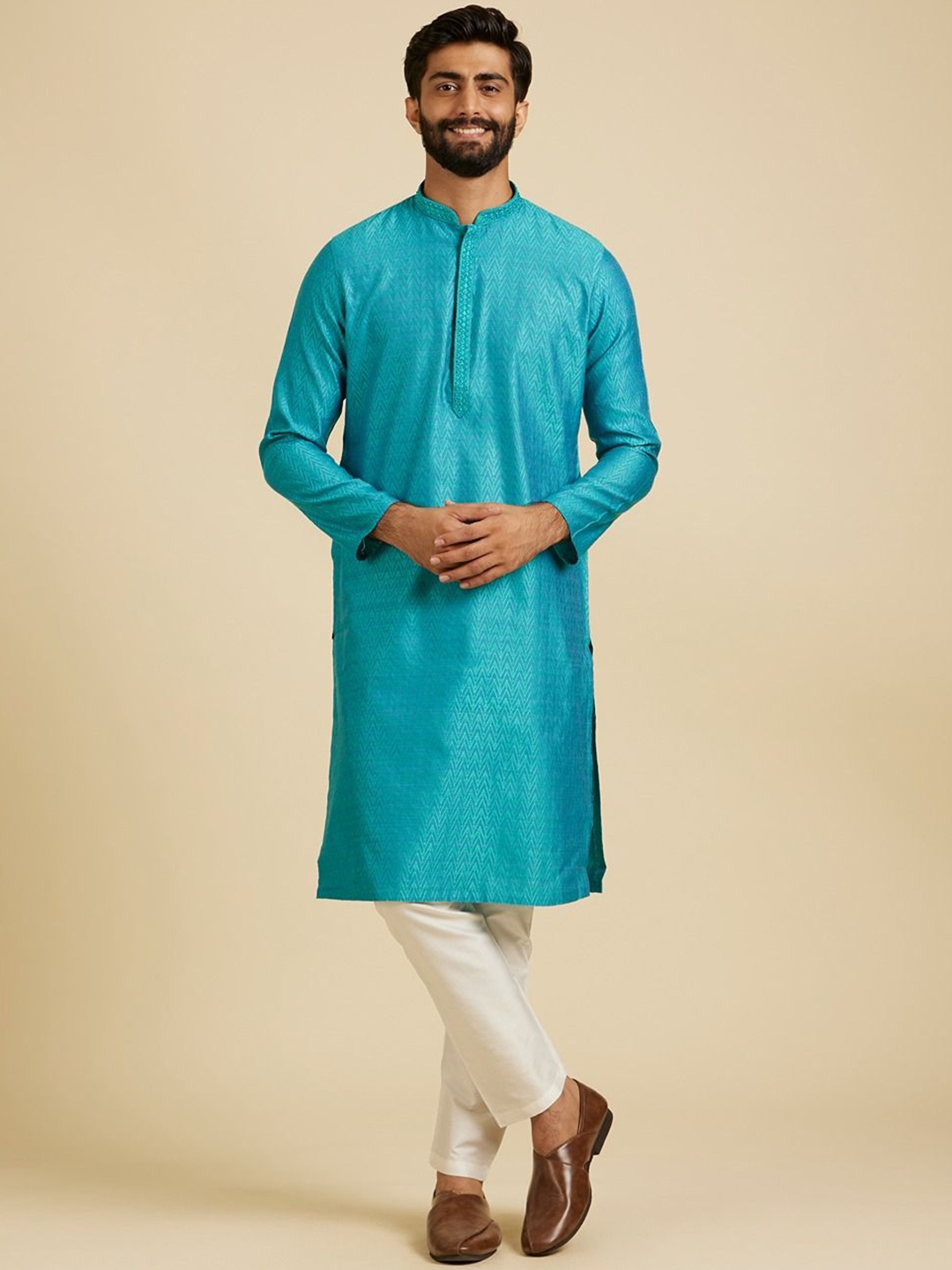 

Manyavar Mandarin Collar Chevron Woven Design Straight Kurta with Pyjama, Blue