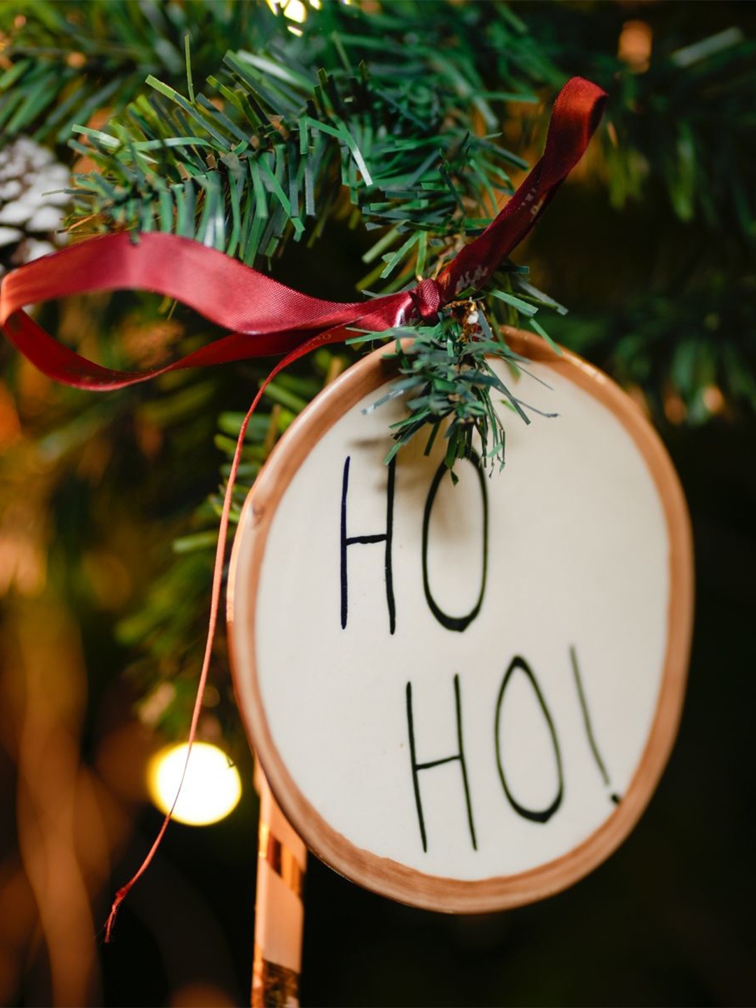 

ArteCasa White Festive Decor