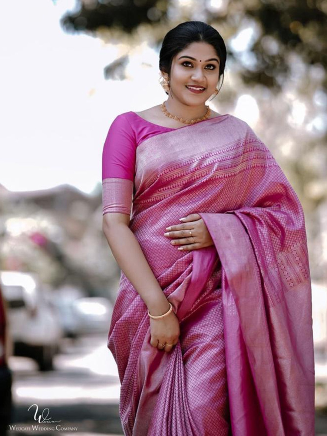 

Visit Wear Woven Design Zari Pure Silk Banarasi Saree, Pink