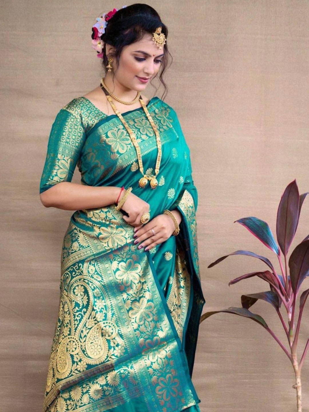 

Anouk Woven Design Zari Banarasi Saree, Teal