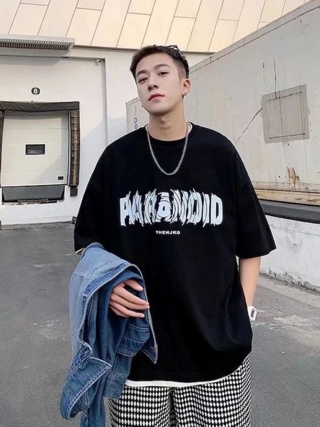 

HERE&NOW Men Typography Printed Round Neck Oversized T-shirt, Black