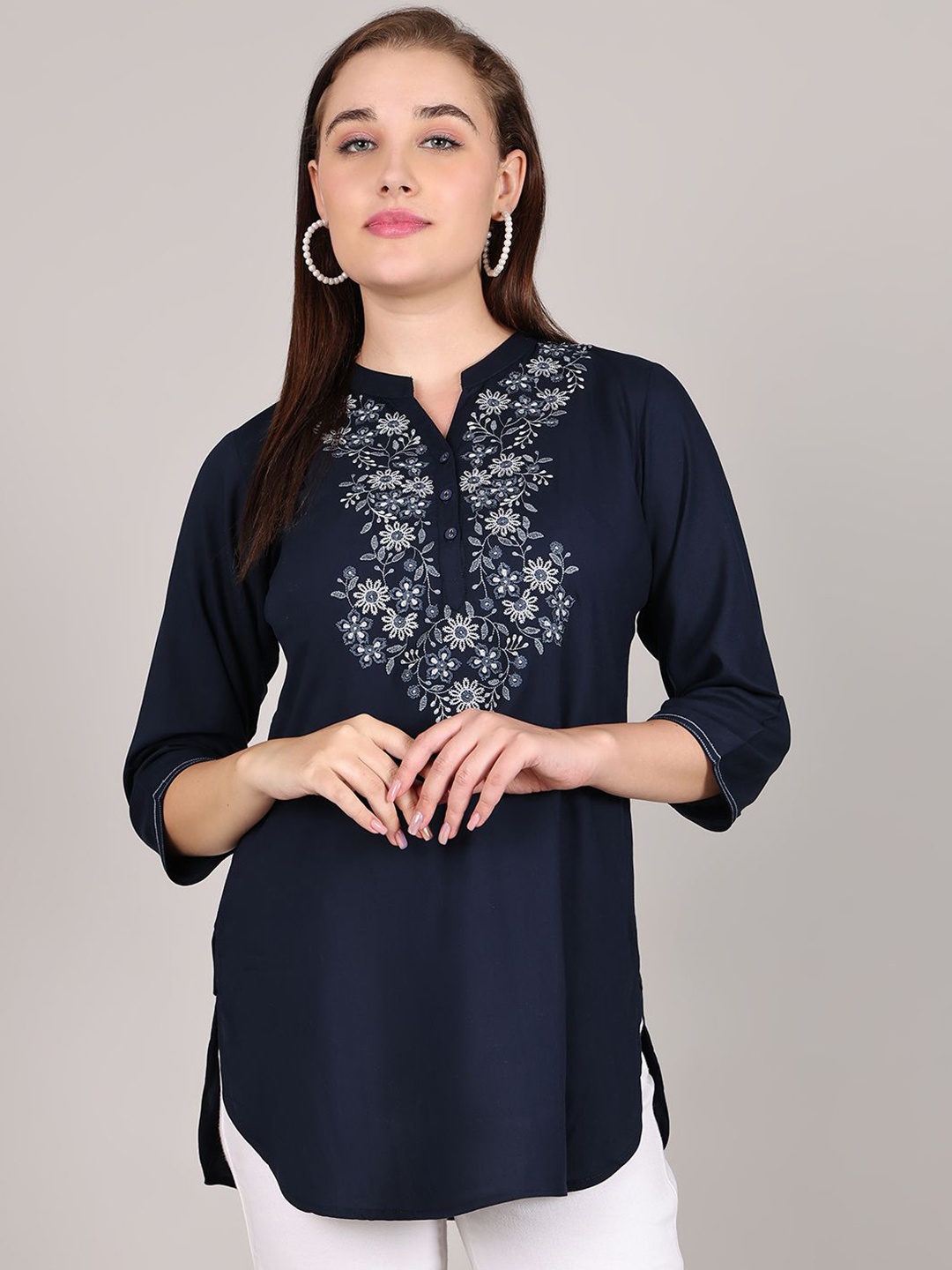 

Jinfo Women Embroidered Printed Mandarin Collar Empire Top, Navy blue