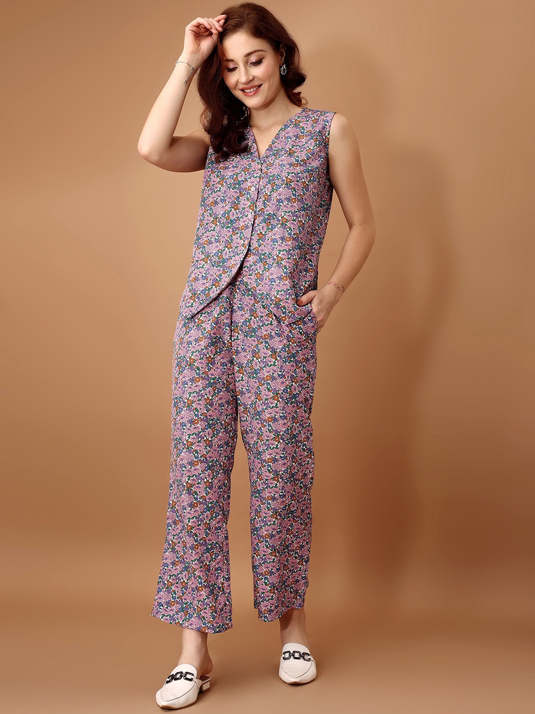 

DressBerry Purple Printed V-Neck Sleeveless Waistcoat With Trouser