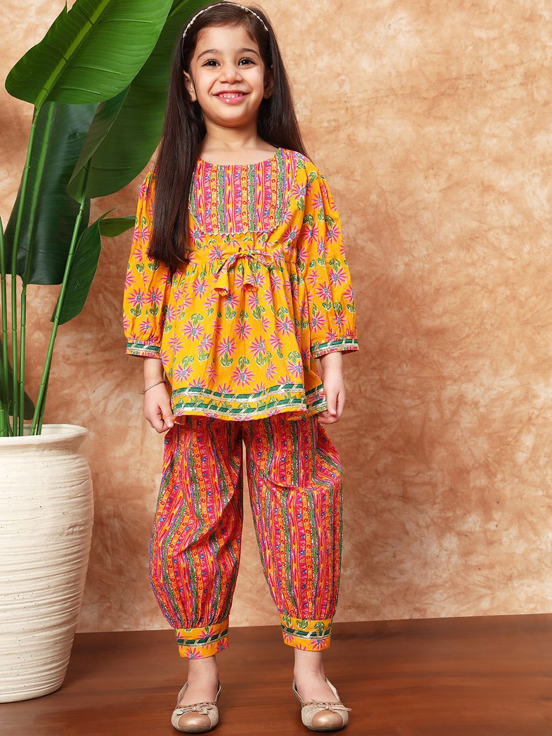 

Readiprint Fashions Girls Floral Printed Gotta Patti Pure Cotton Kurti with Harem Pants, Yellow