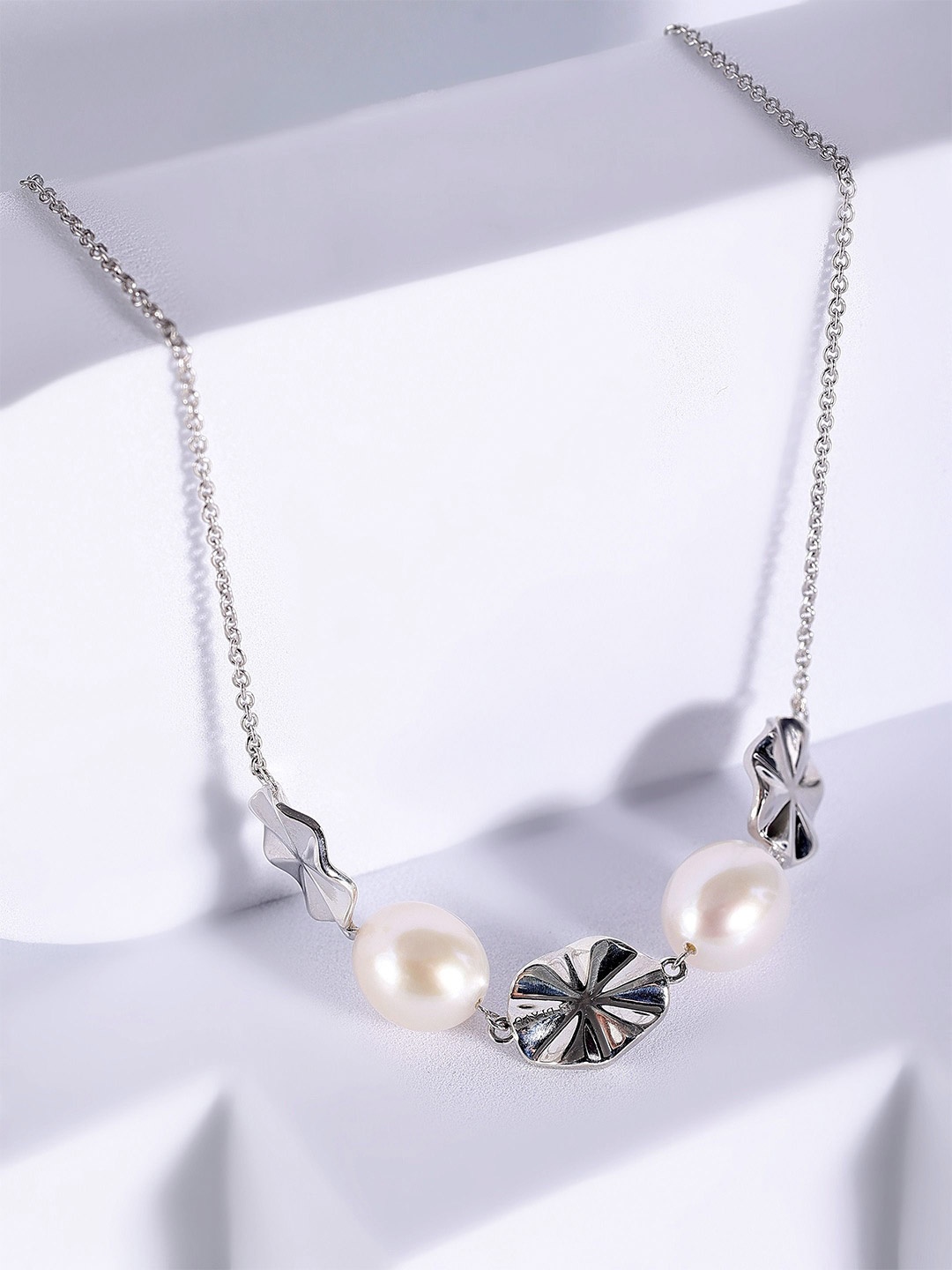 

DIAVO 925 Sterling Silver Rhodium-Plated Pearls Necklace