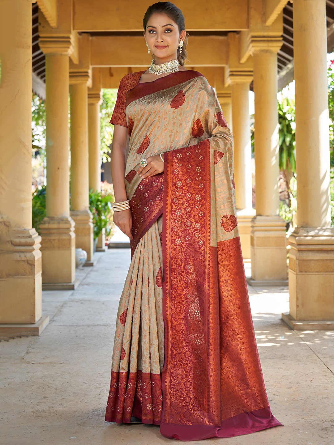 

Wuxi Woven Design Zari Pure Silk Banarasi Saree, Cream