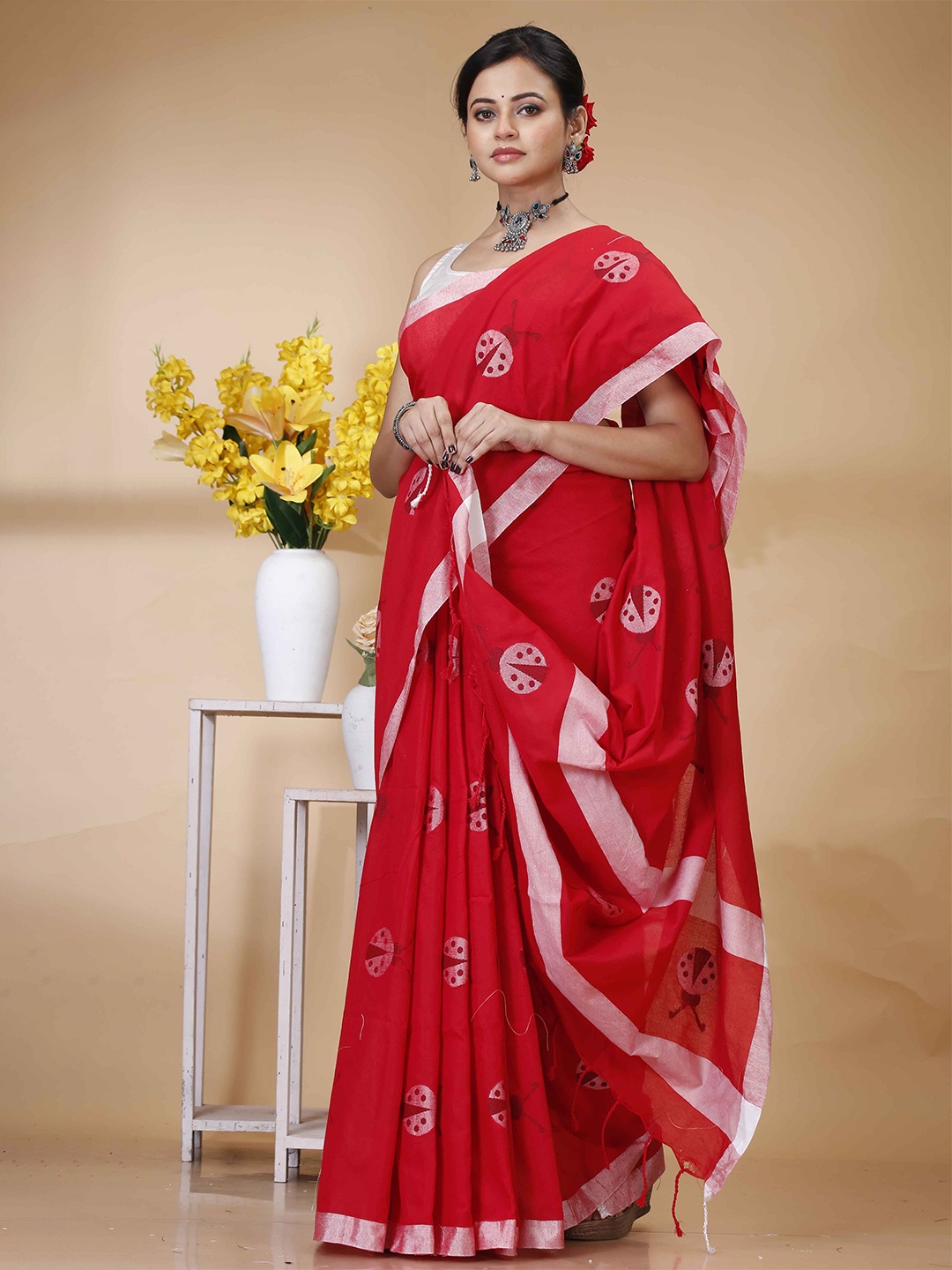 

Ruuprekha Ethnic Motifs Pure Cotton Fusion Khadi Saree, Red