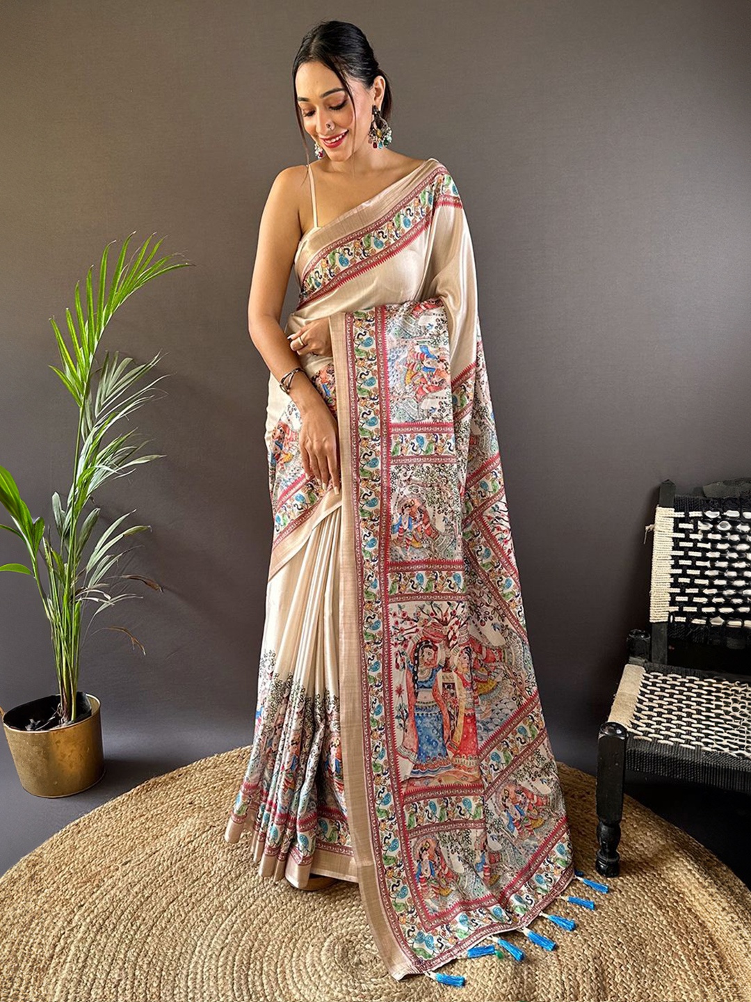 

Mitera Ethnic Motifs Tussar Saree, Beige