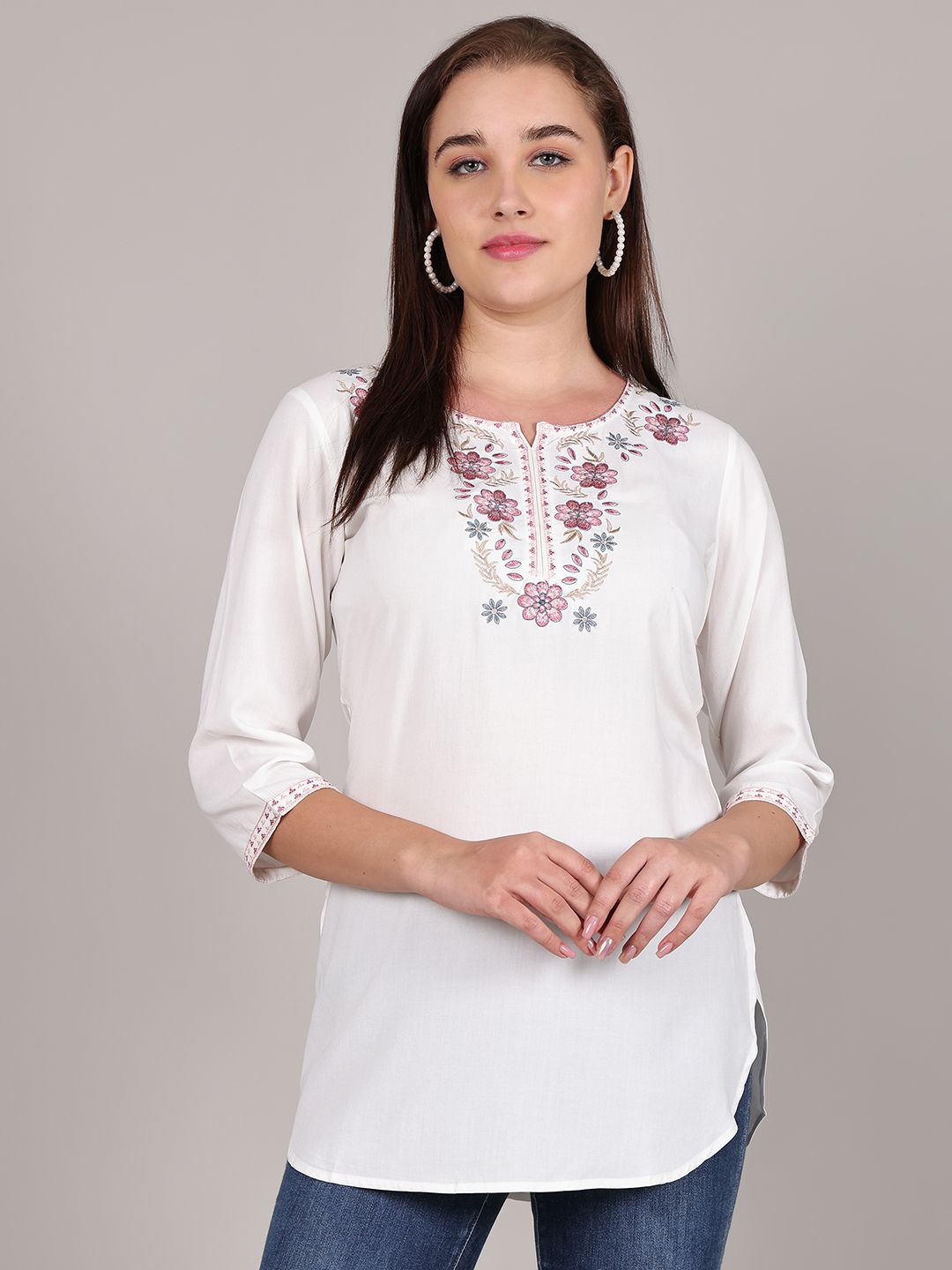 

GRACIT Yoke Women Floral Embroidery Tunics, Cream