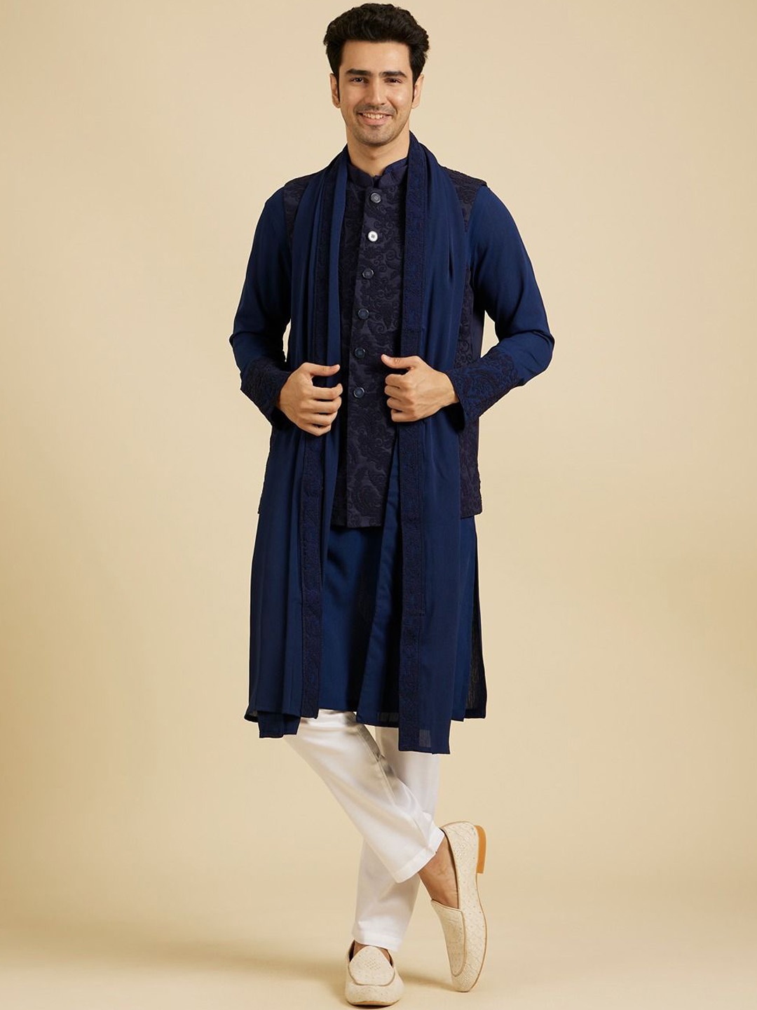 

Manyavar Blue embroidered Kurta and Pyjamas and dupatta with Jacket