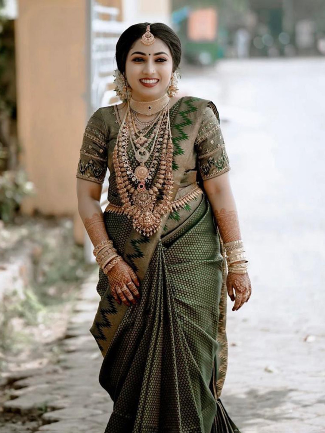

Visit Wear Zari Pure Silk Banarasi Saree, Green