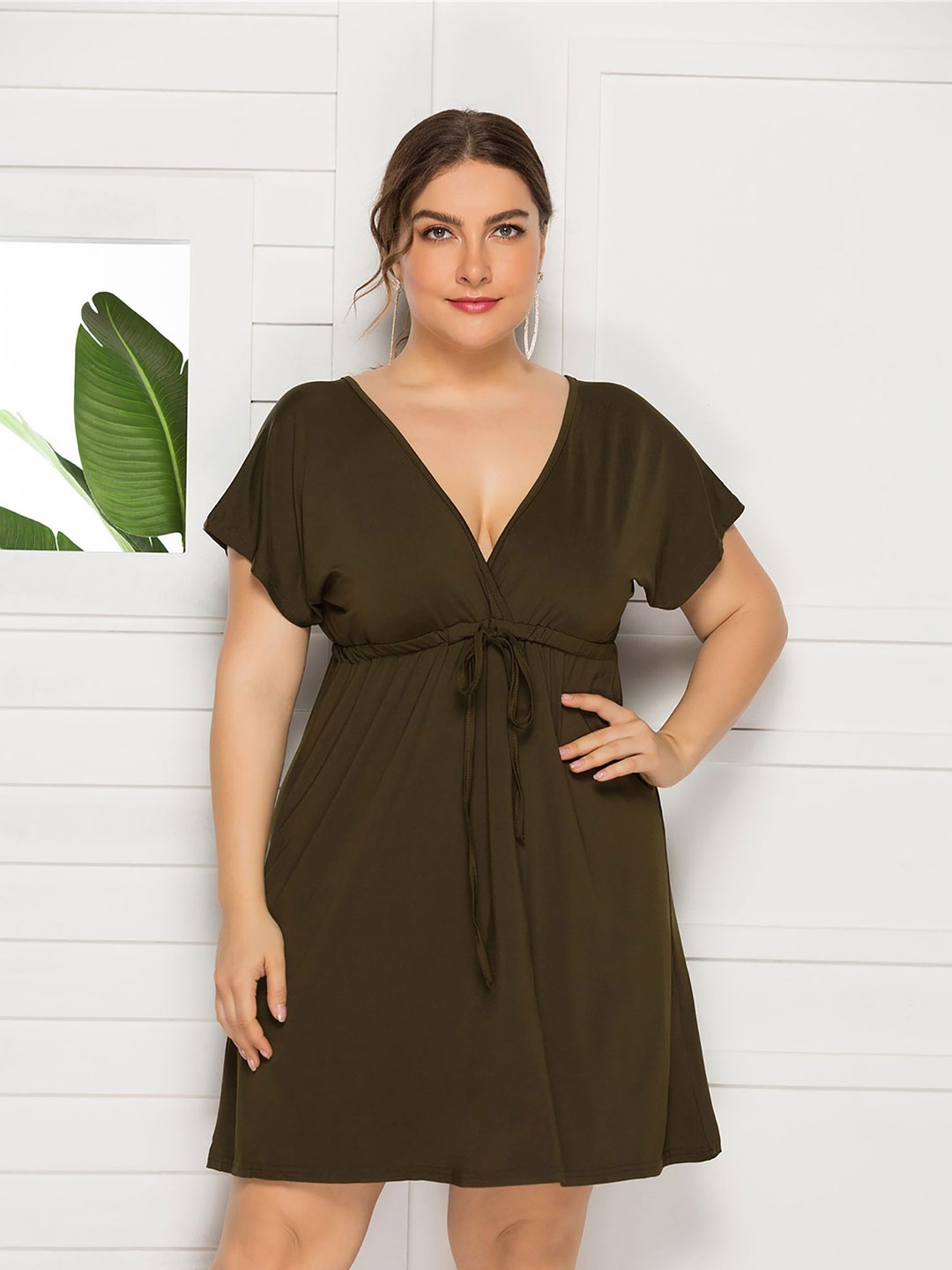 

StyleCast Curve Women V-Neck Fit & Flare Plus Size Above Knee Dress, Green