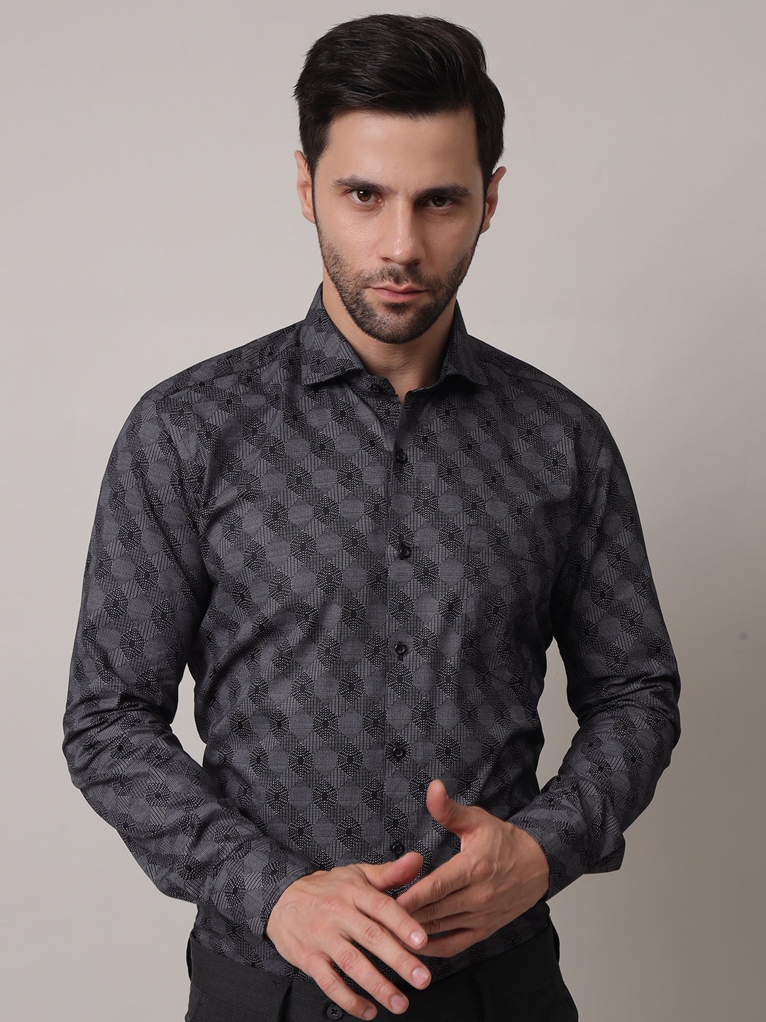 

John Philips Men India Slim Fit Spread Collar Abstract Printed Cotton Formal Shirt, Charcoal