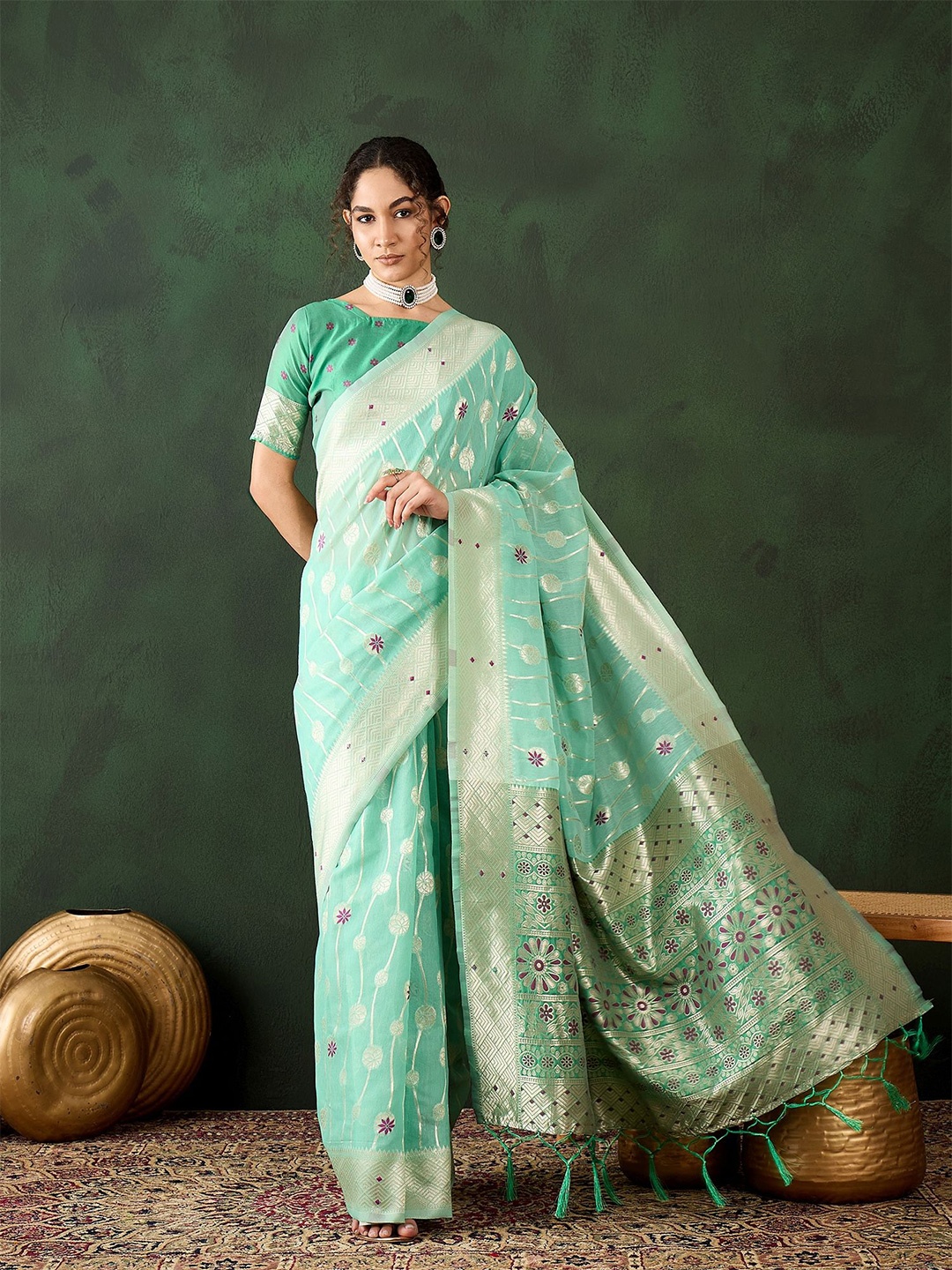 

Mitera Ethnic Motifs Woven Design Zari Saree, Sea green